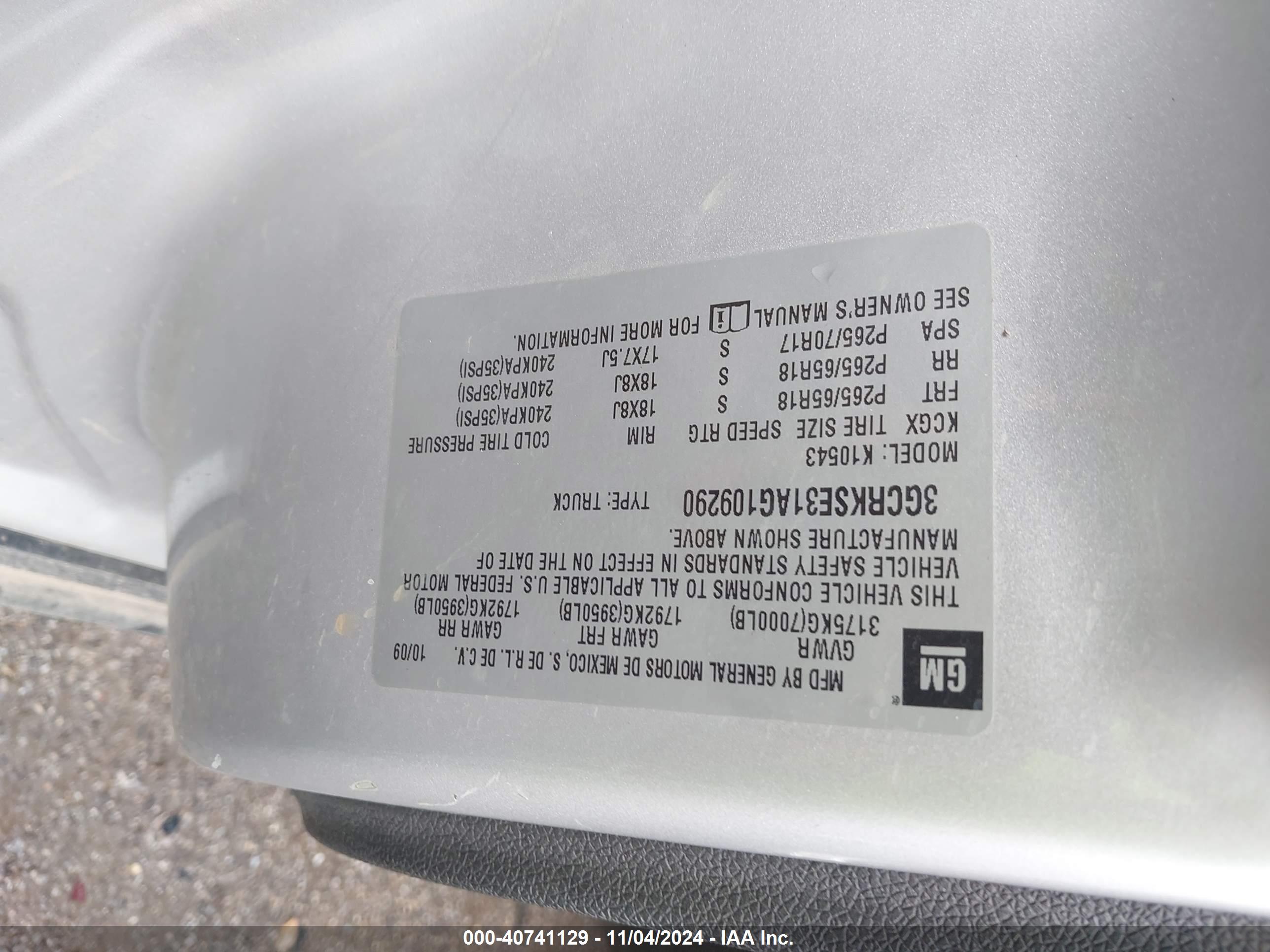 CHEVROLET SILVERADO image 9
