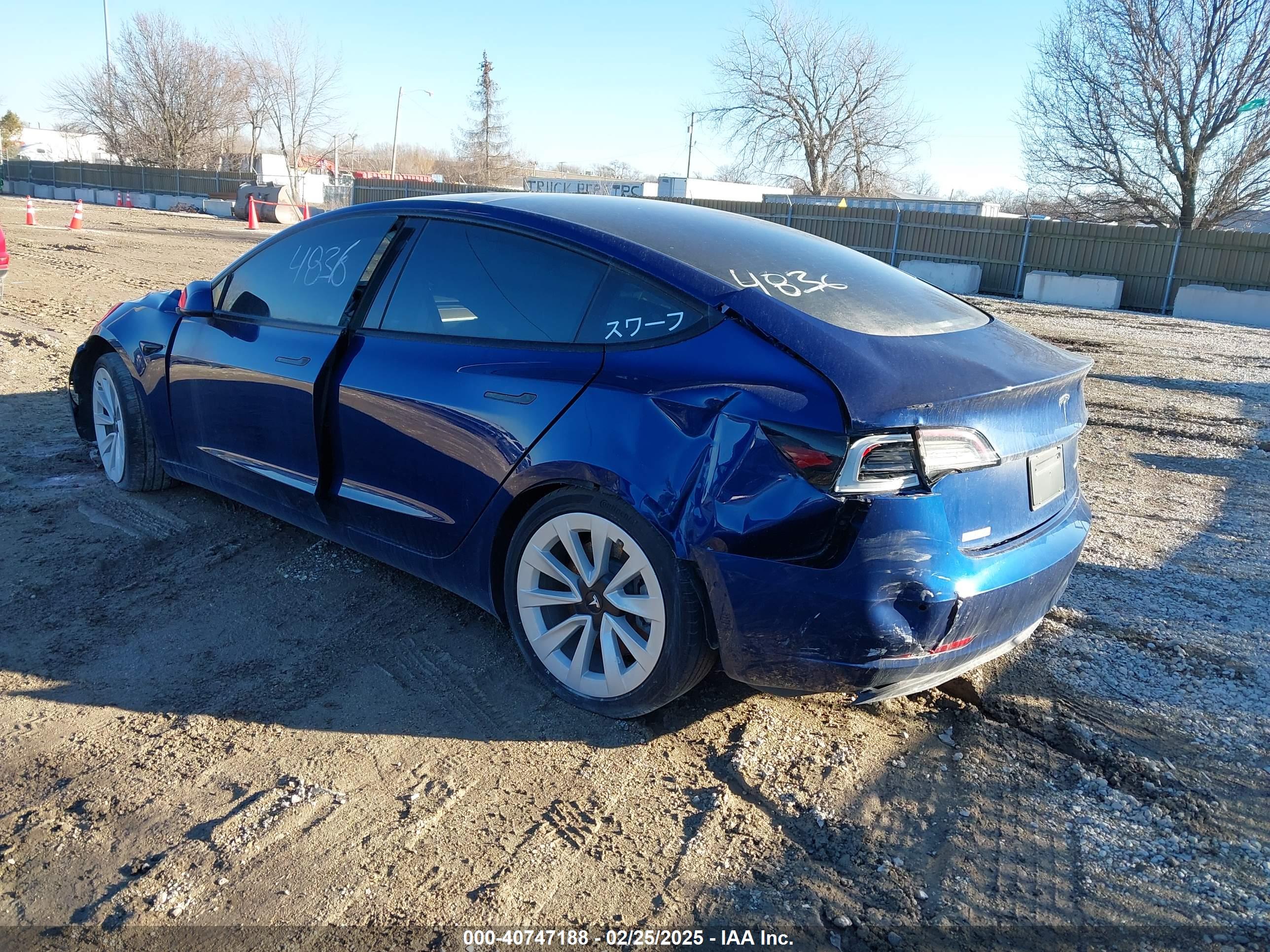TESLA MODEL image 3