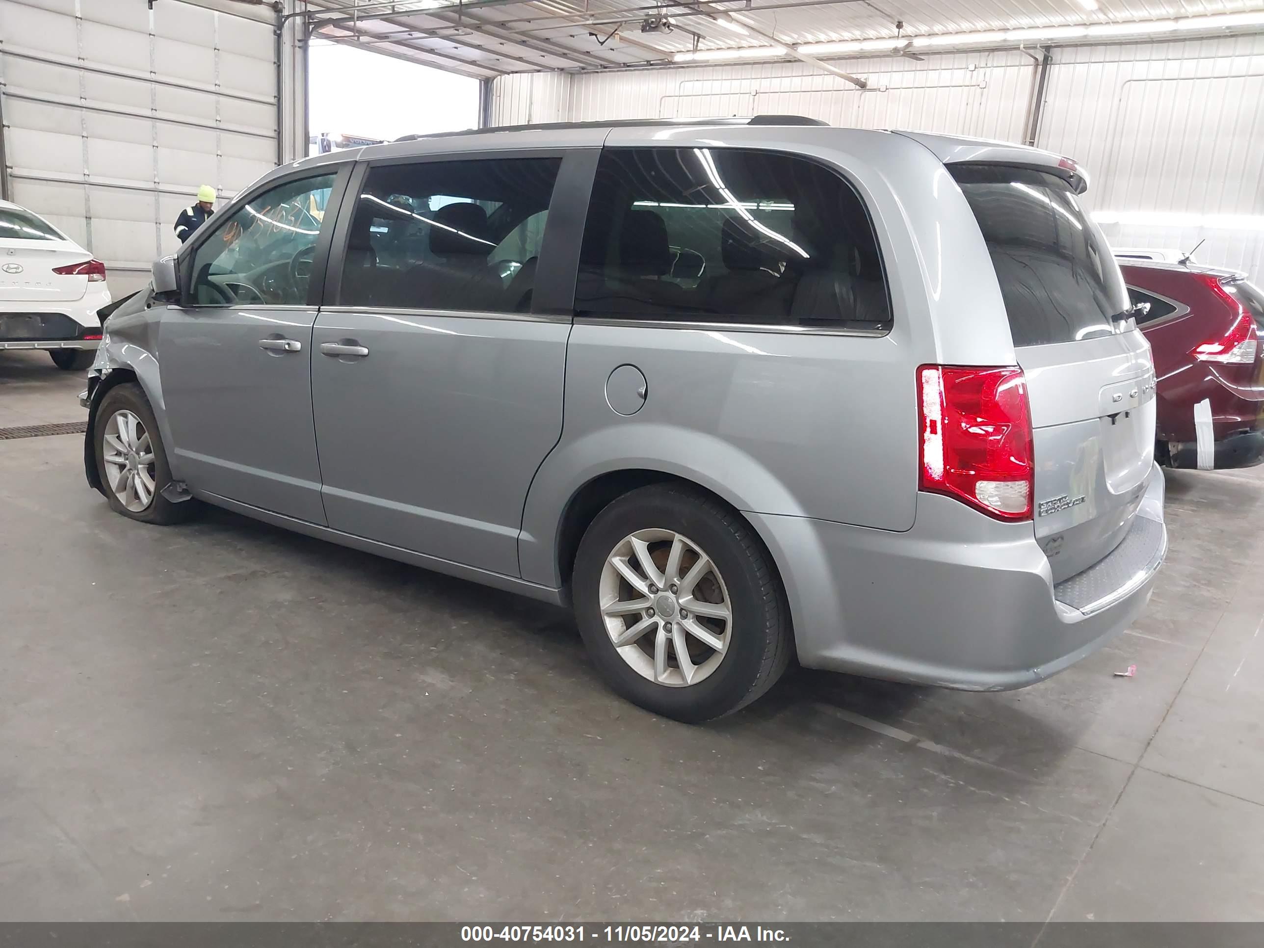 DODGE GRAND image 3