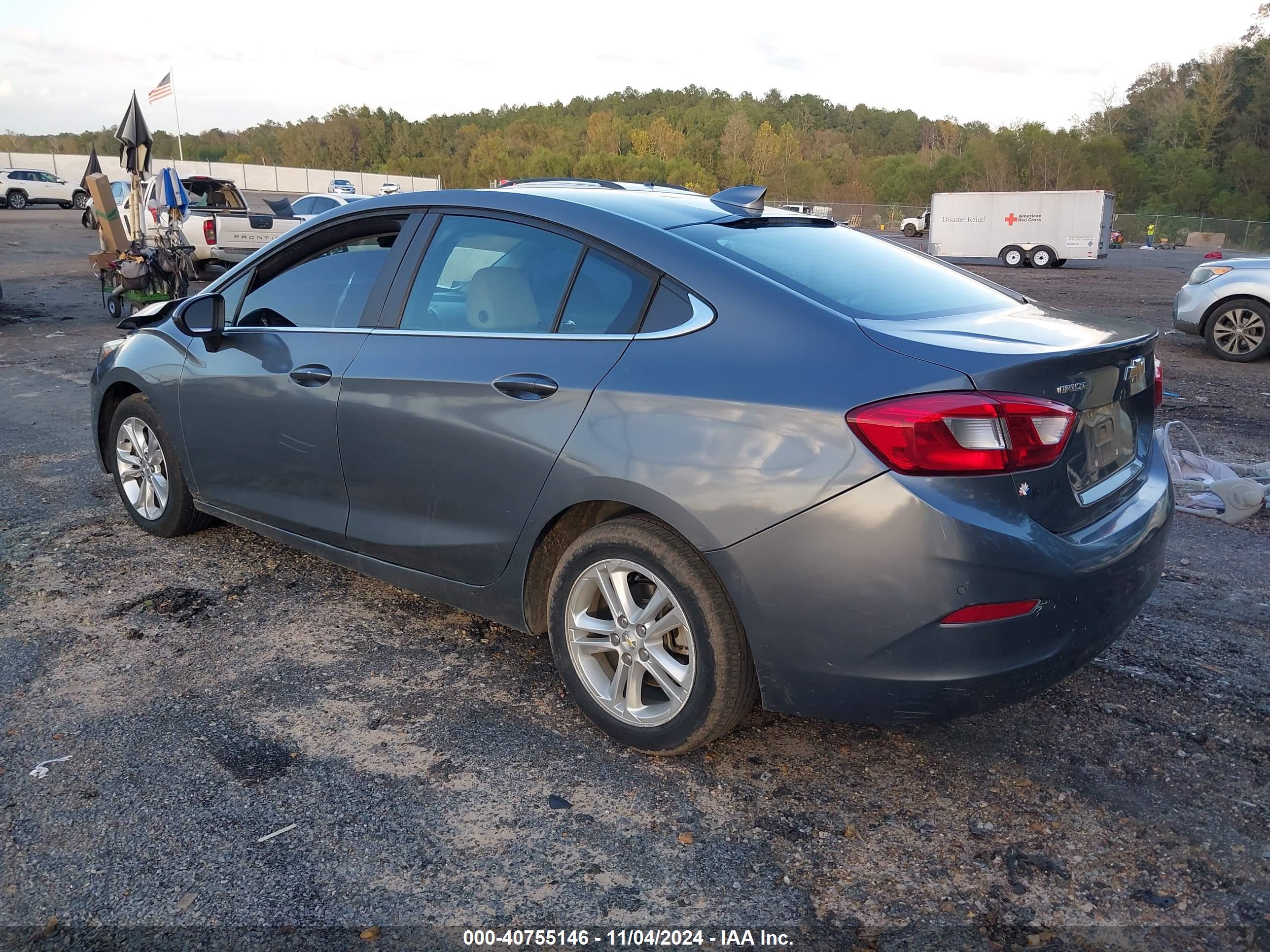 CHEVROLET CRUZE image 3
