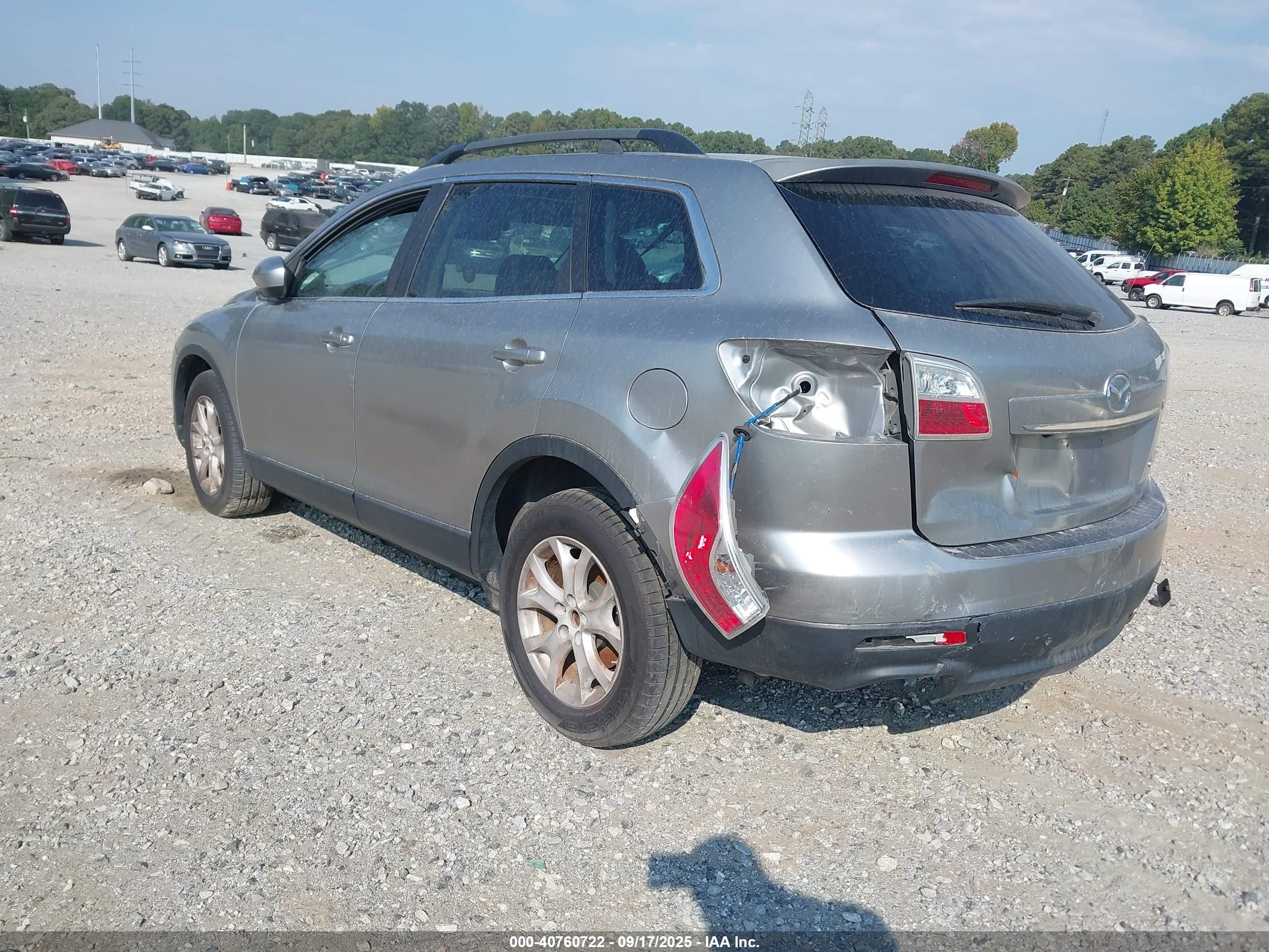 MAZDA CX-9 image 3