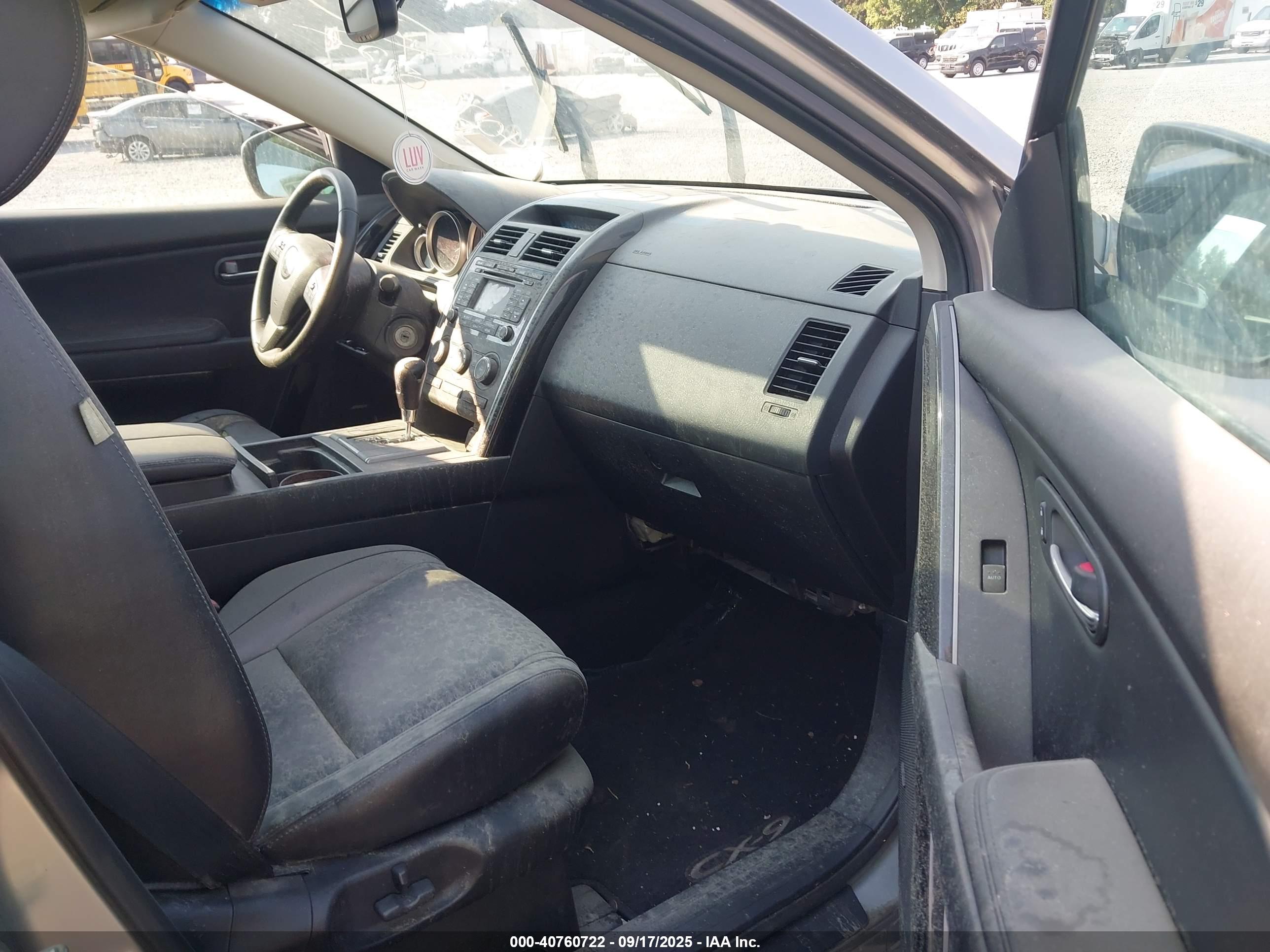 MAZDA CX-9 image 5