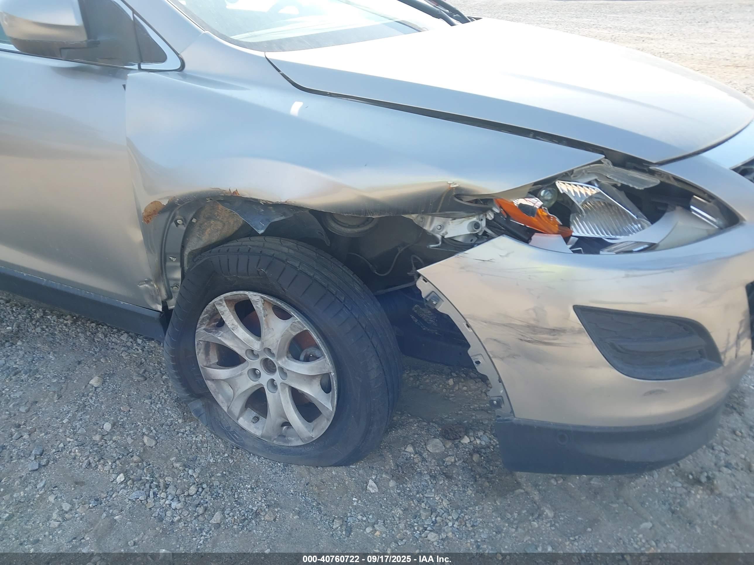 MAZDA CX-9 image 6