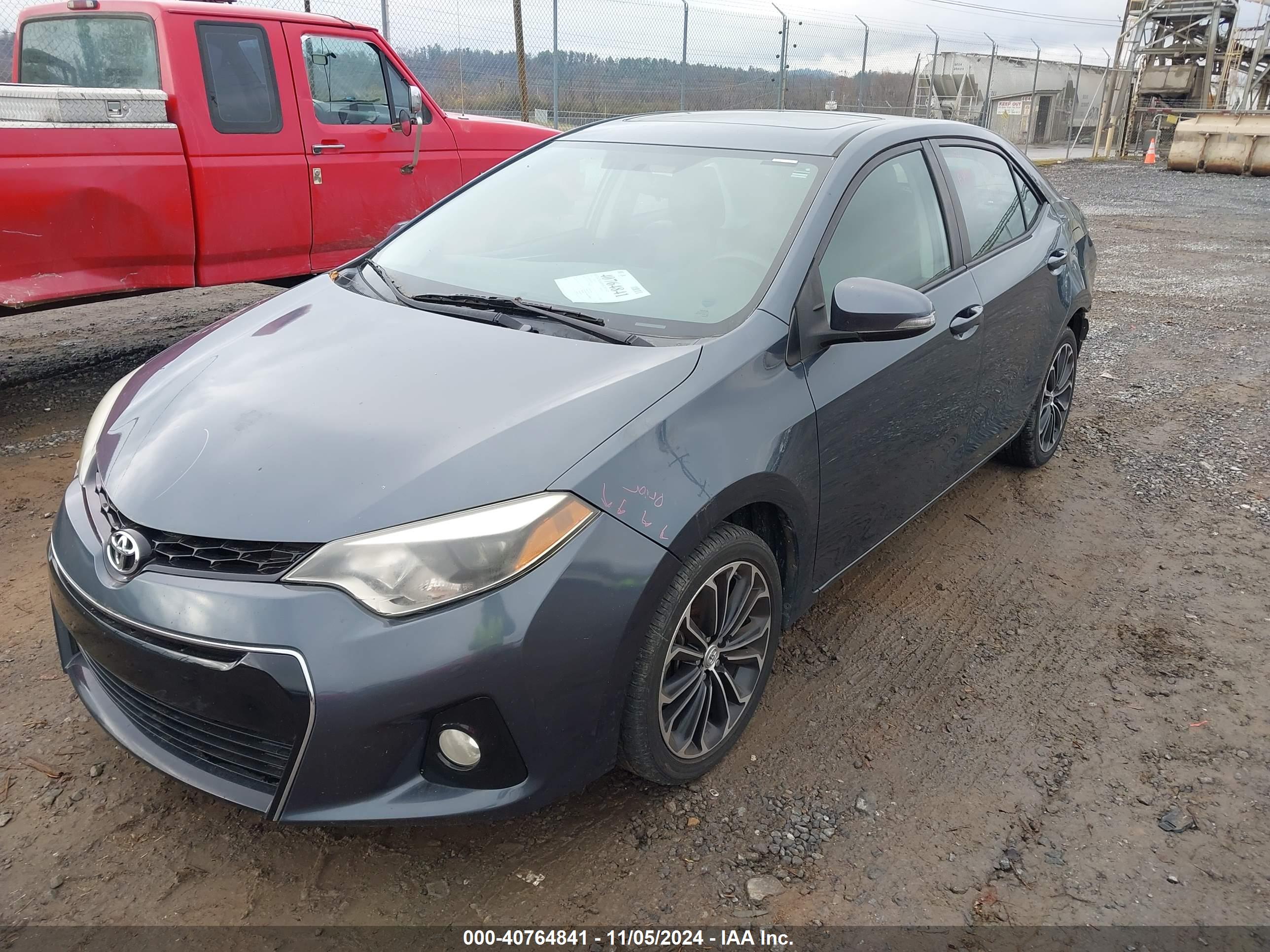 TOYOTA COROLLA image 2