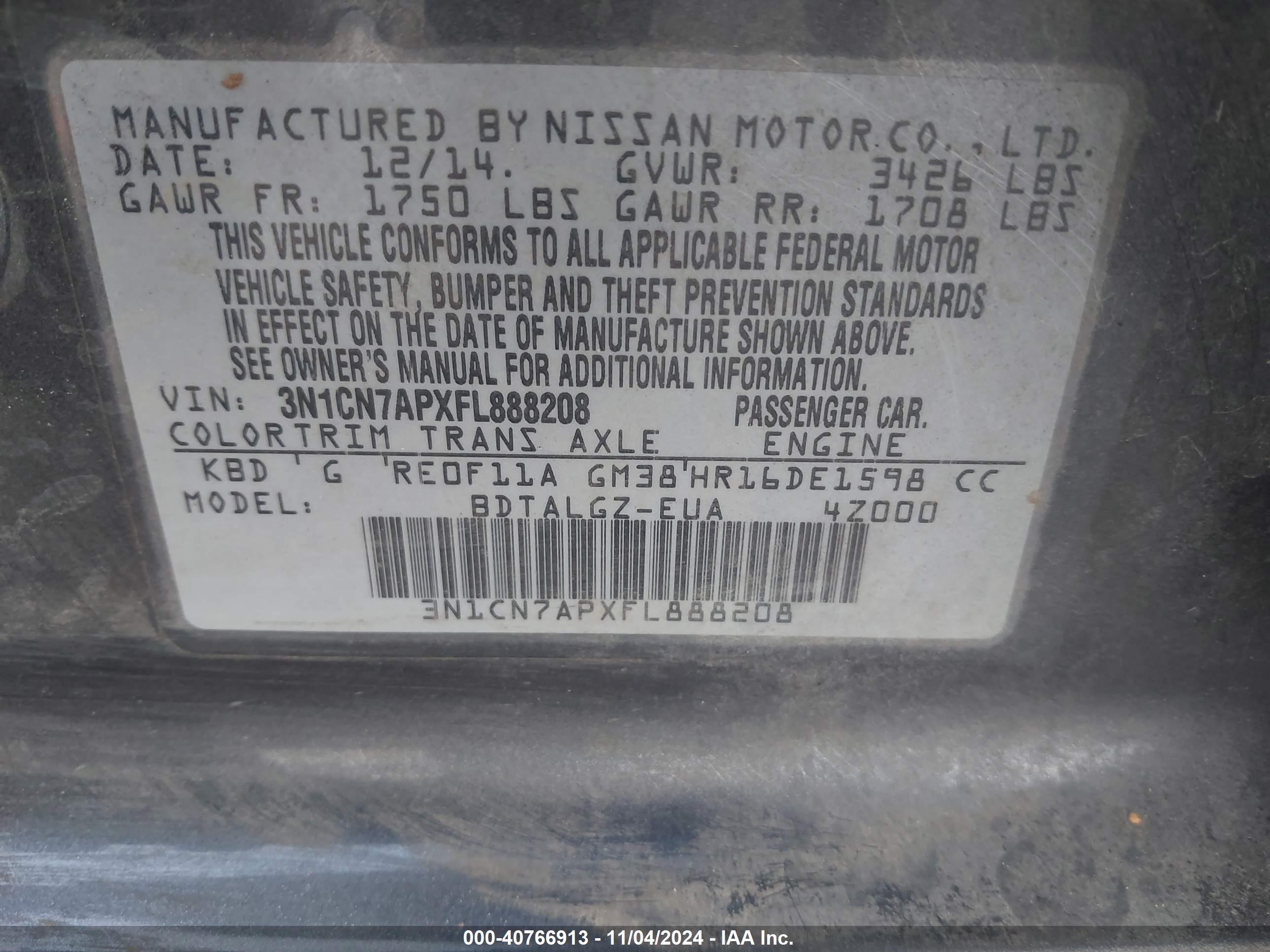 NISSAN VERSA image 9