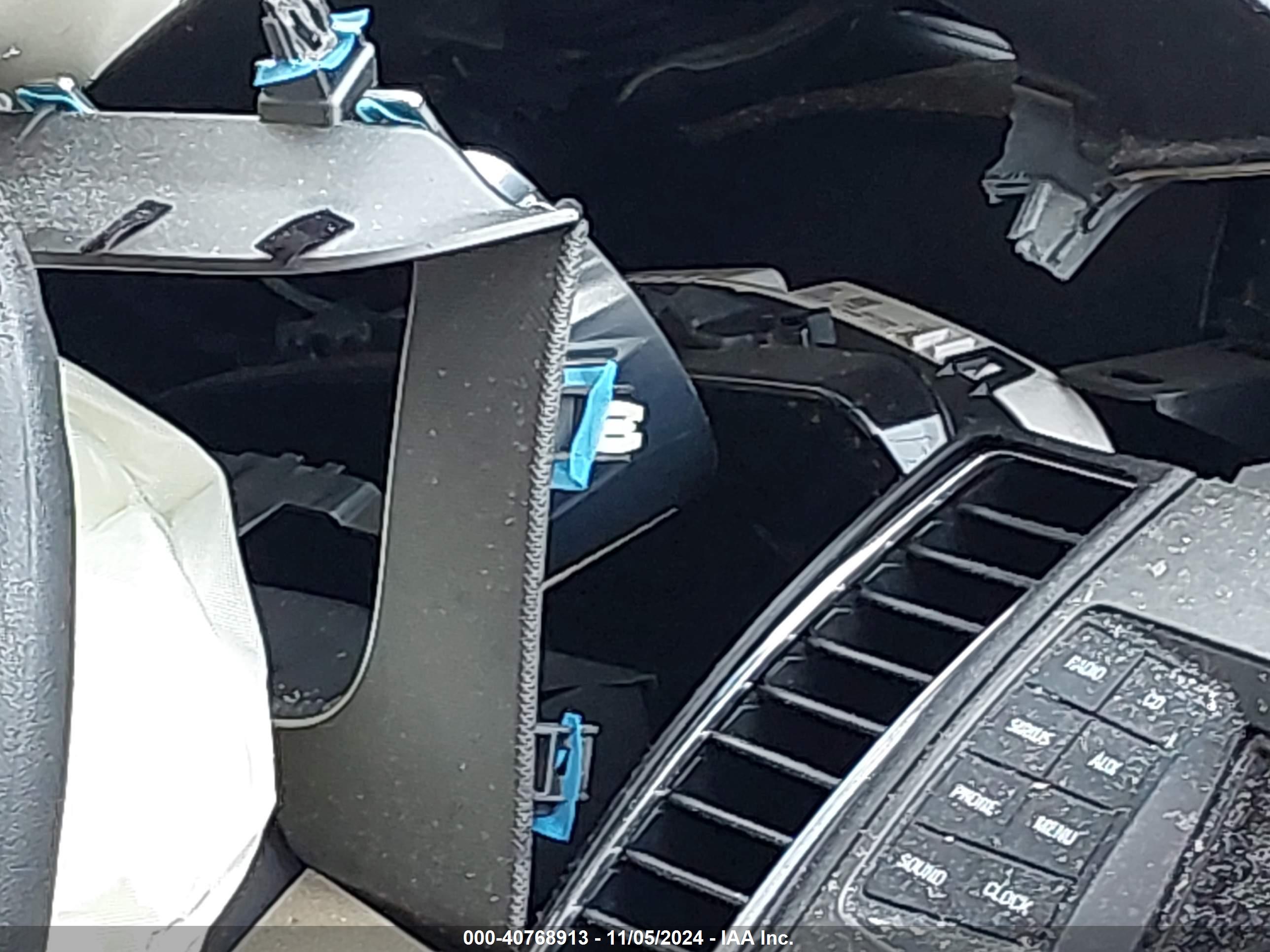 FORD TAURUS image 7