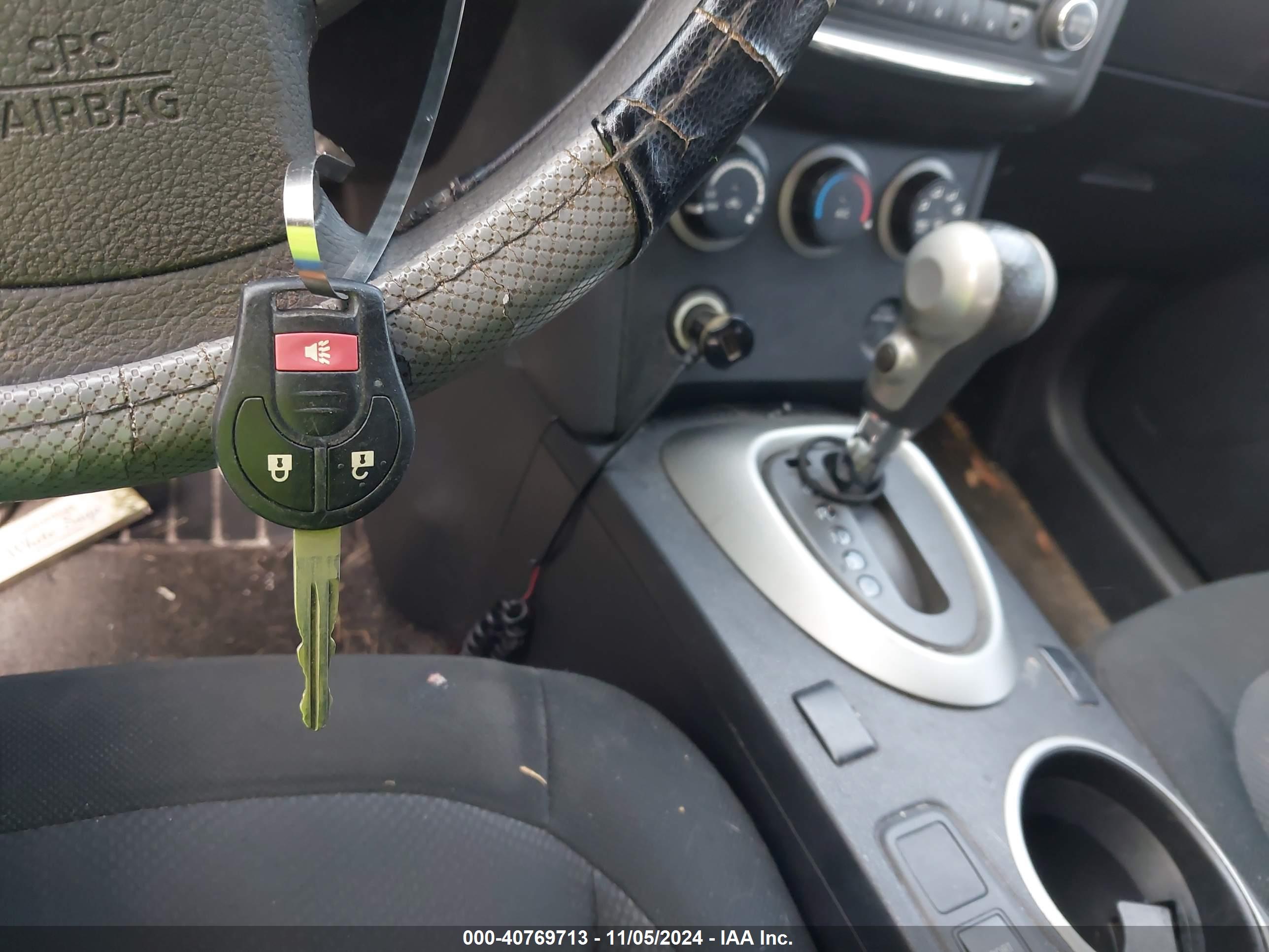 NISSAN ROGUE image 11
