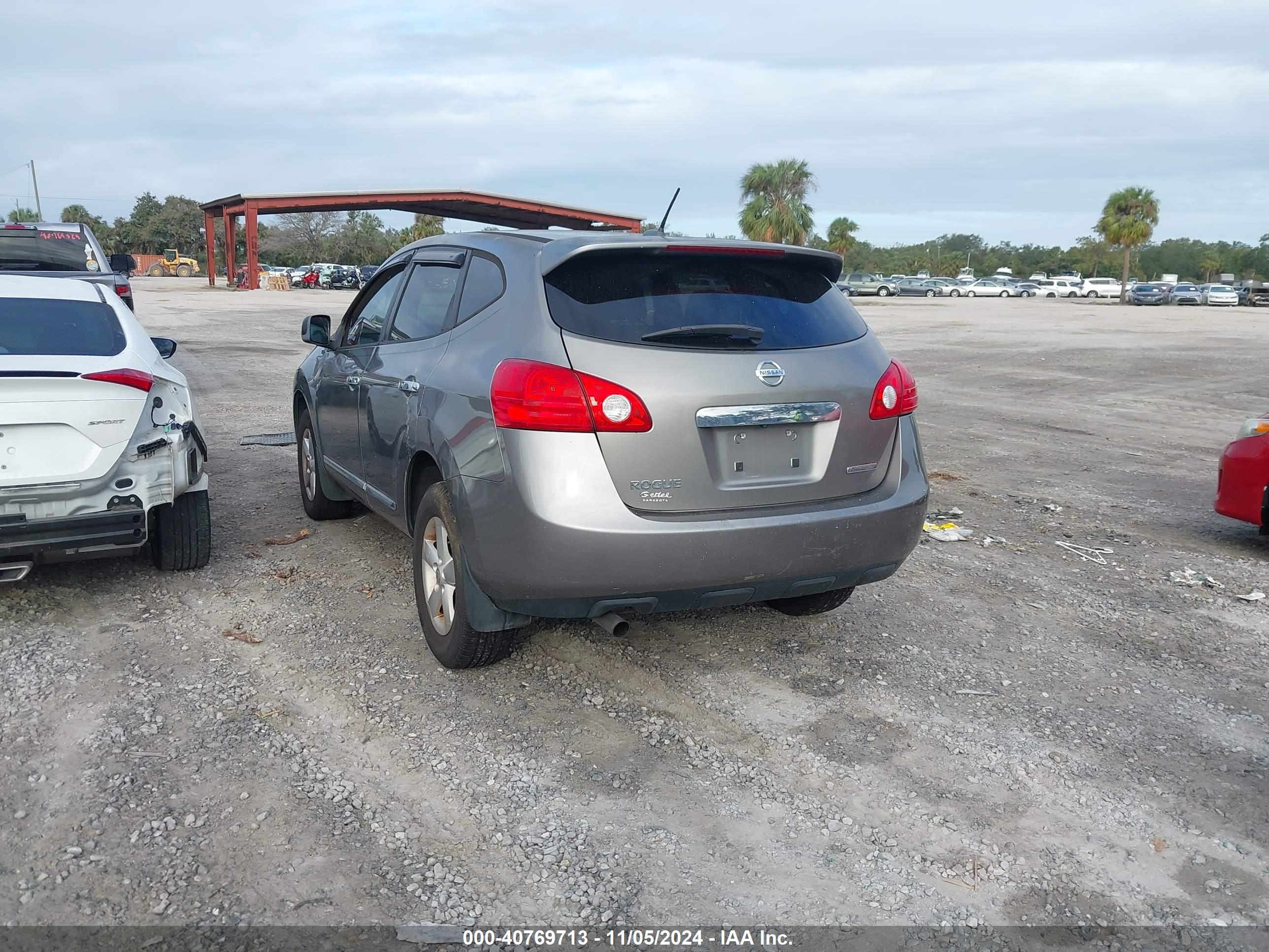 NISSAN ROGUE image 3