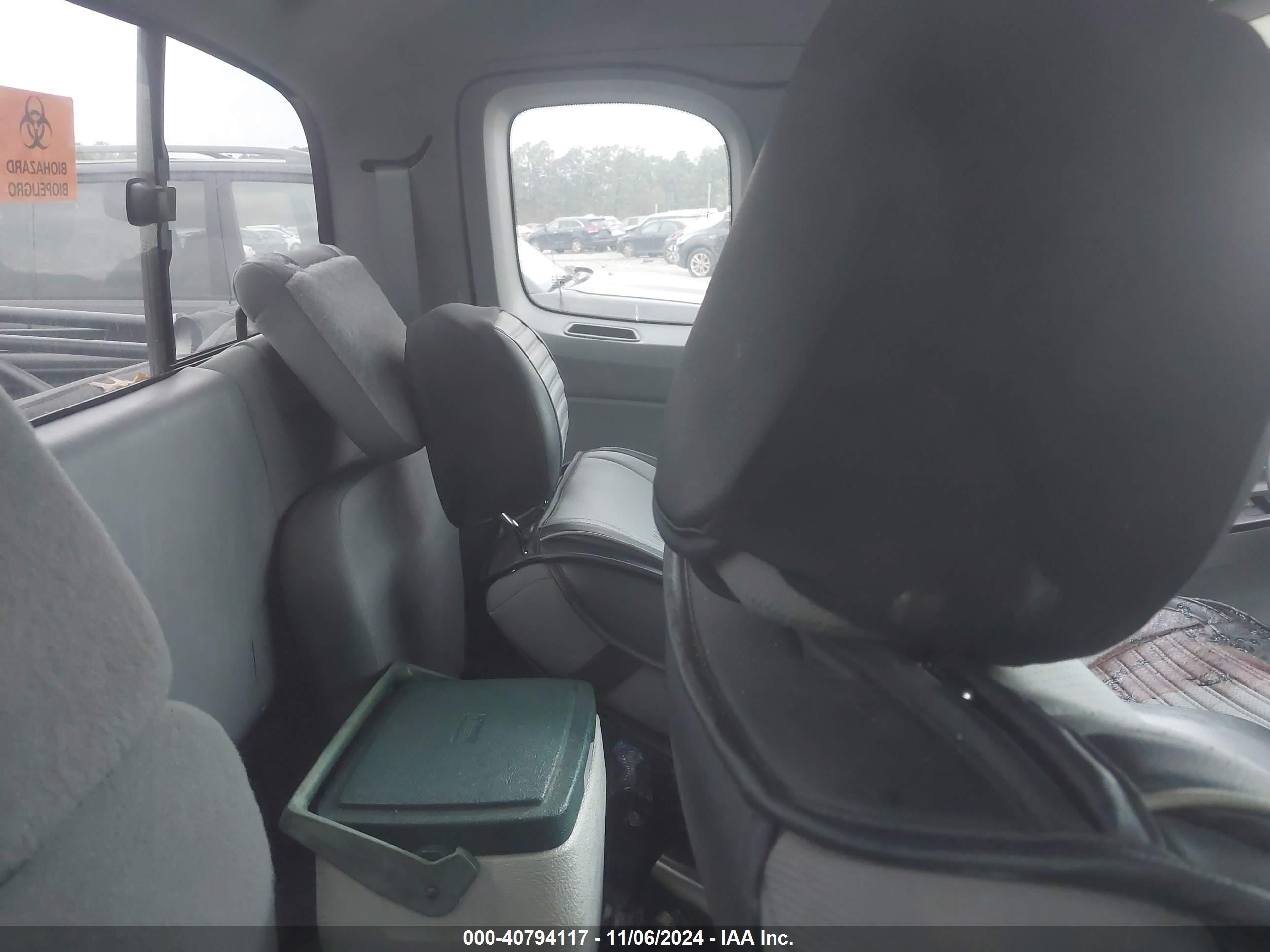 TOYOTA TACOMA image 8