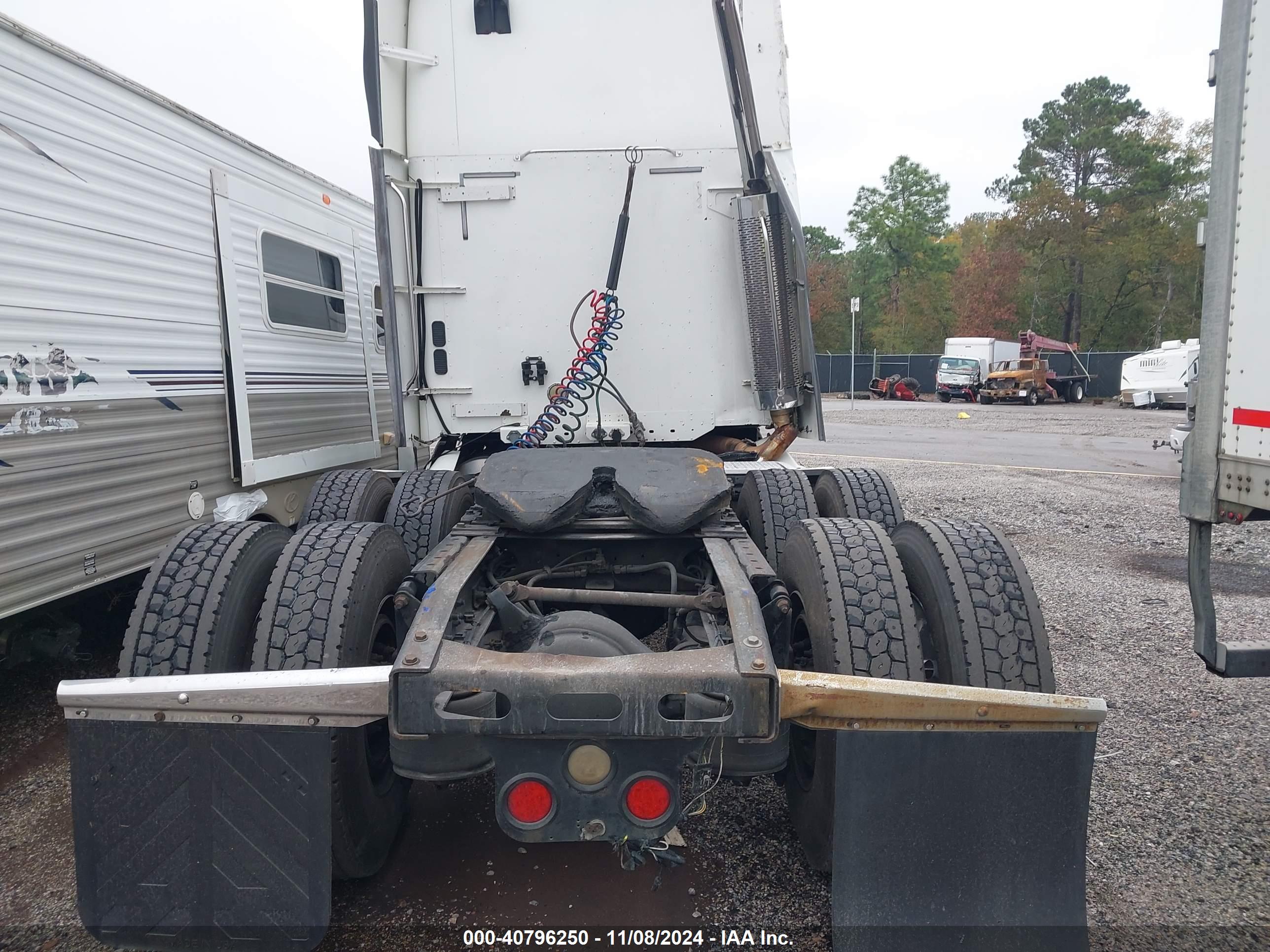 FREIGHTLINER COLUMBIA image 8