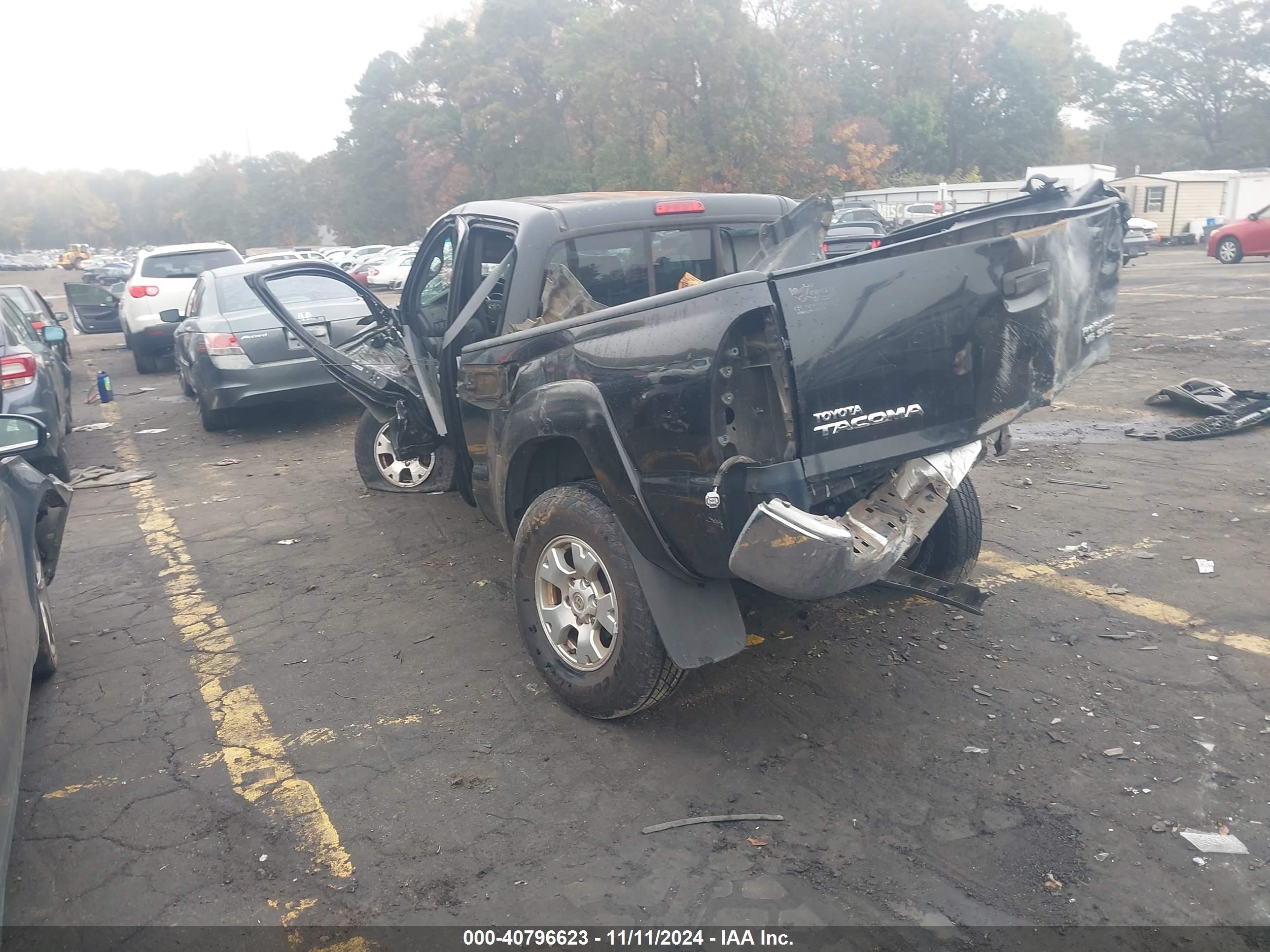 TOYOTA TACOMA image 3