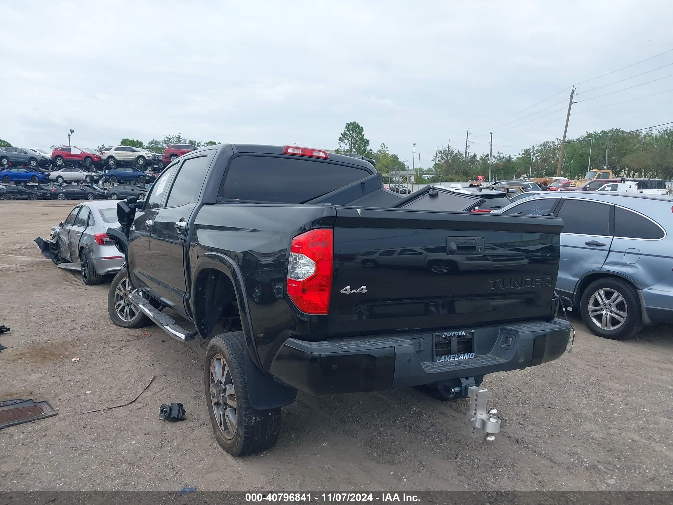 TOYOTA TUNDRA image 3
