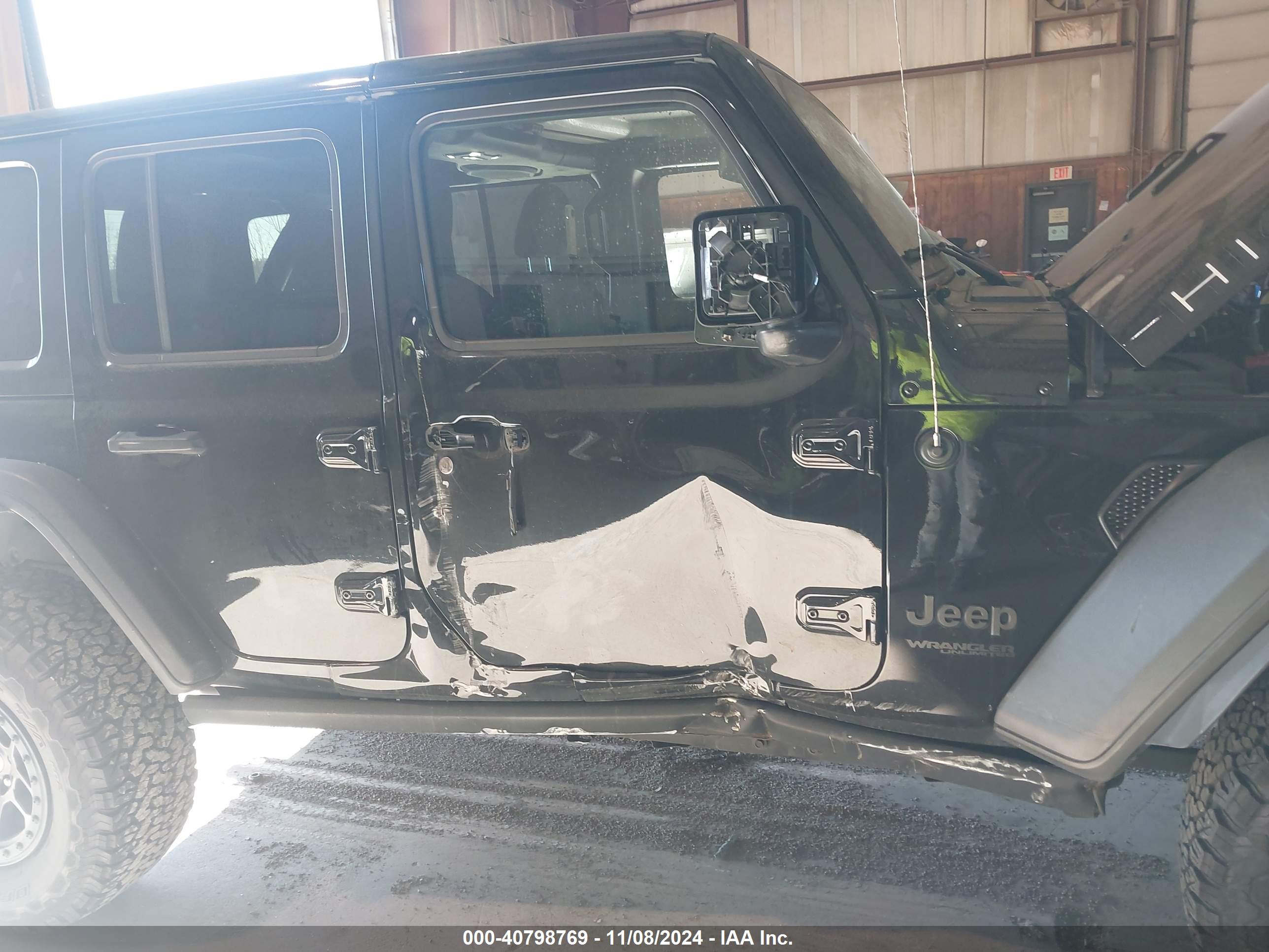 JEEP WRANGLER image 6