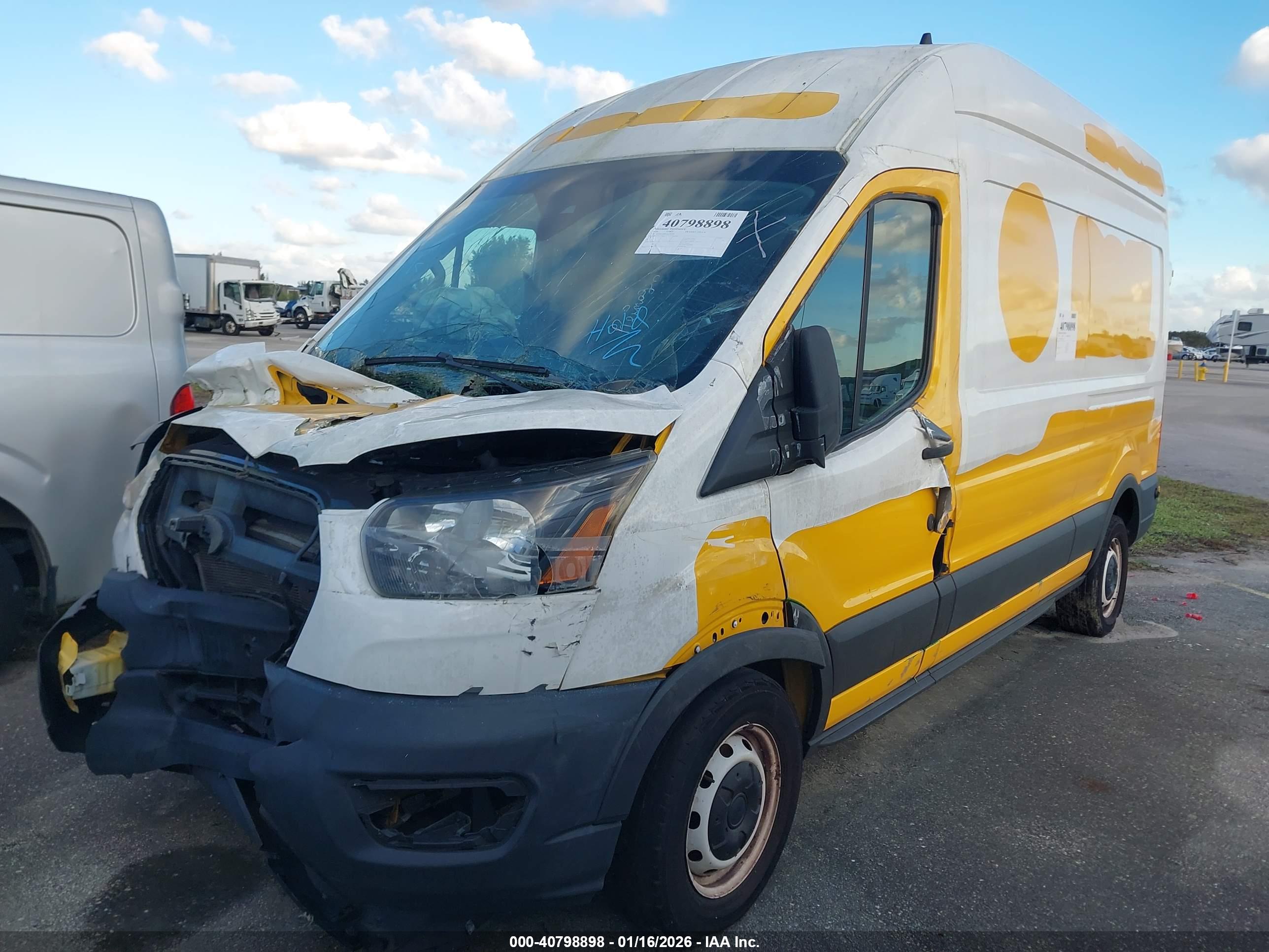 FORD TRANSIT-250 image 2