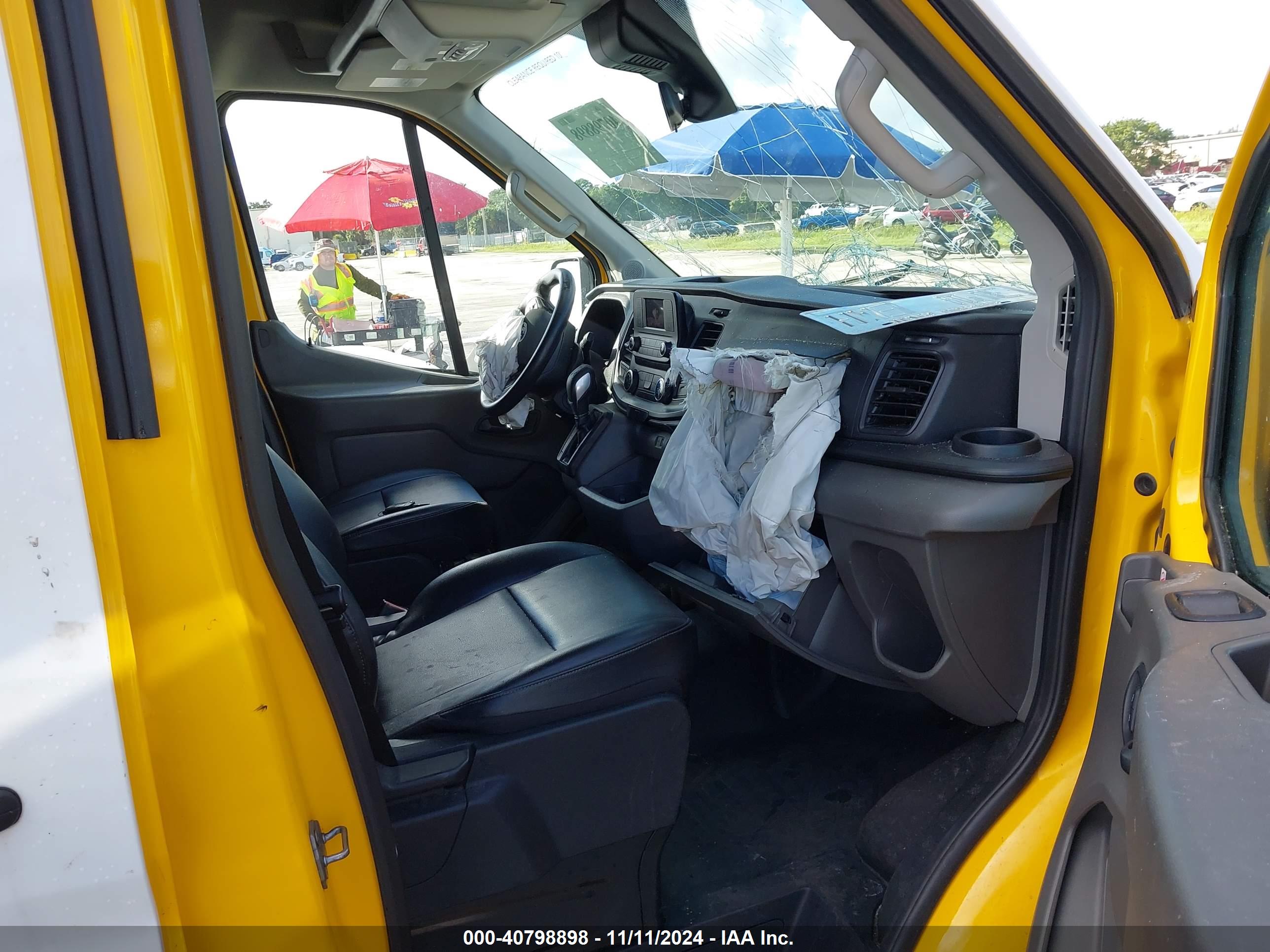 FORD TRANSIT-250 image 5