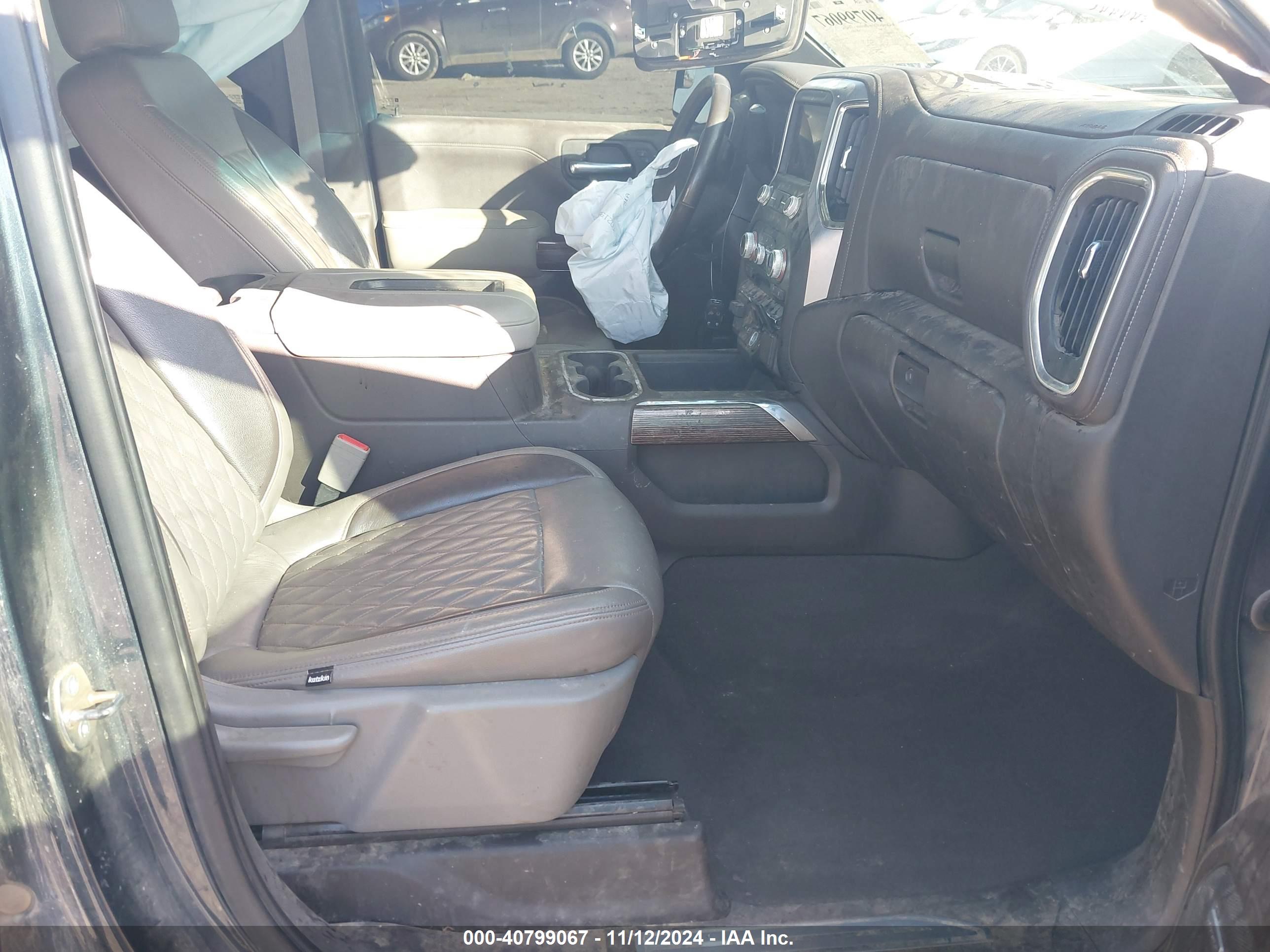 GMC SIERRA image 5