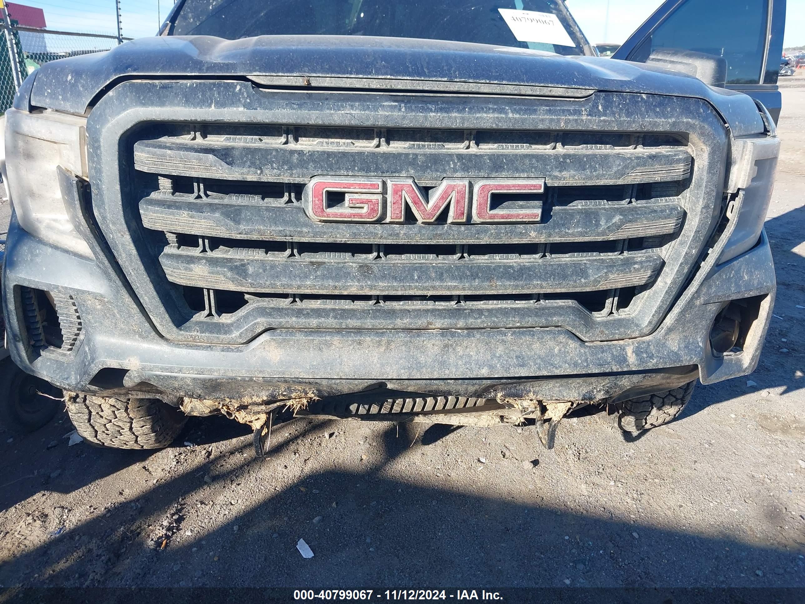 GMC SIERRA image 6