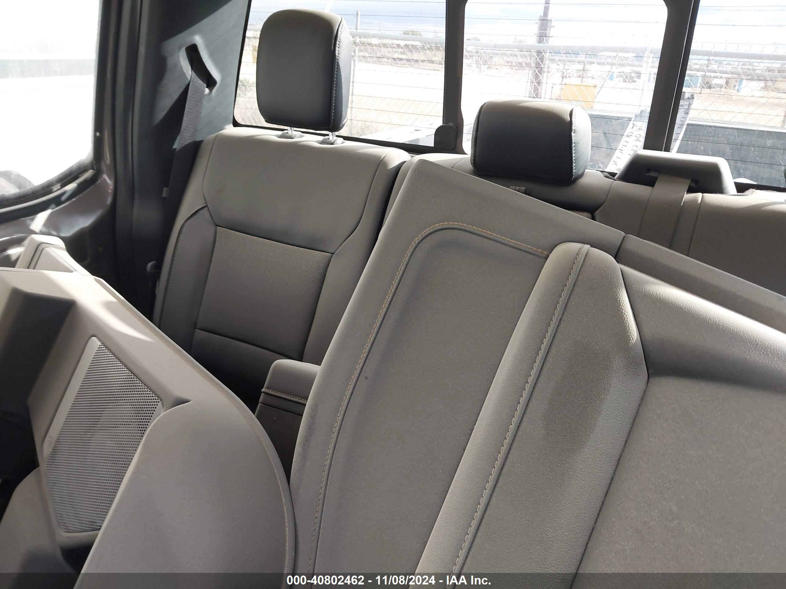 FORD F-350 image 7