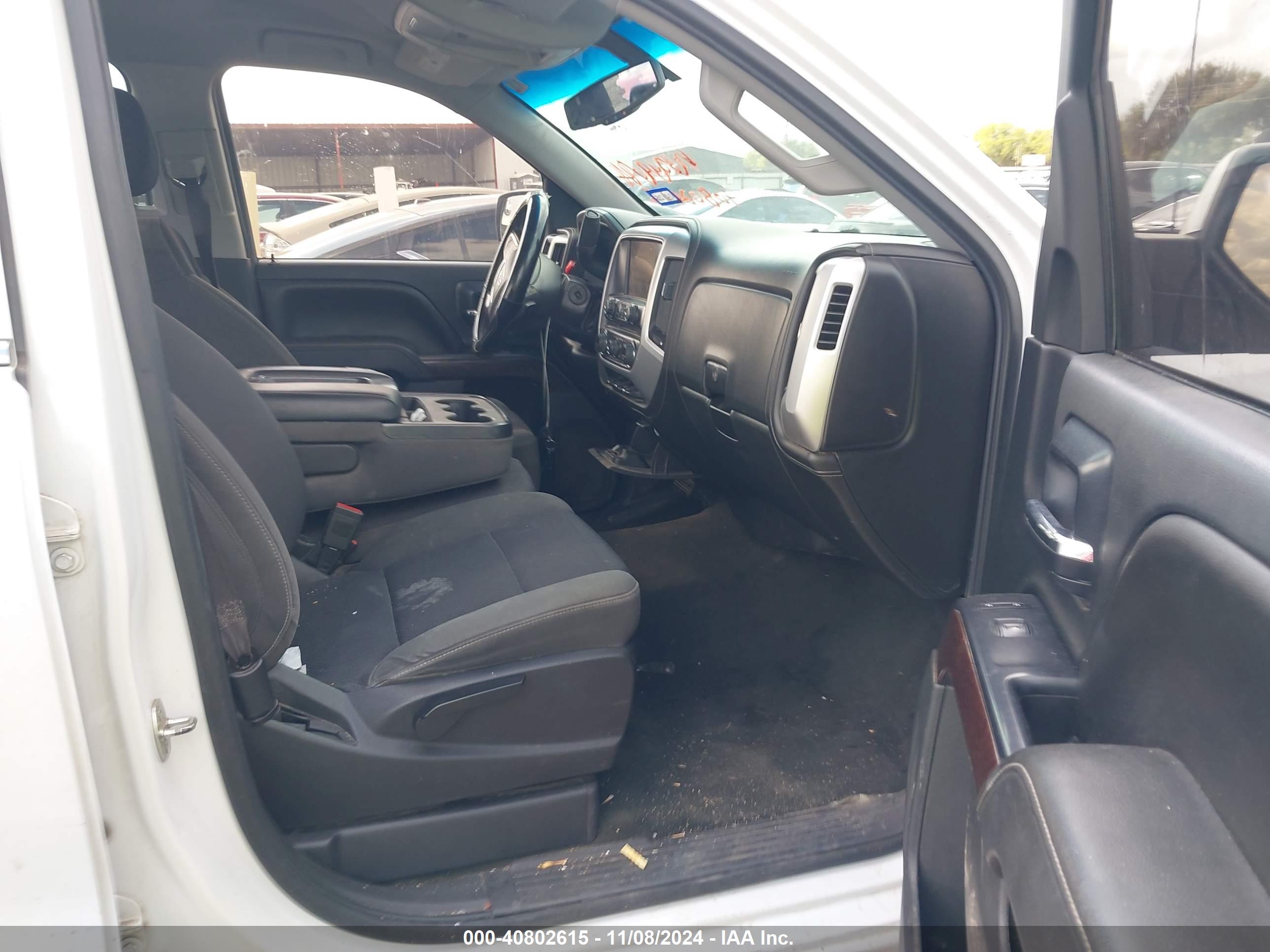GMC SIERRA image 5