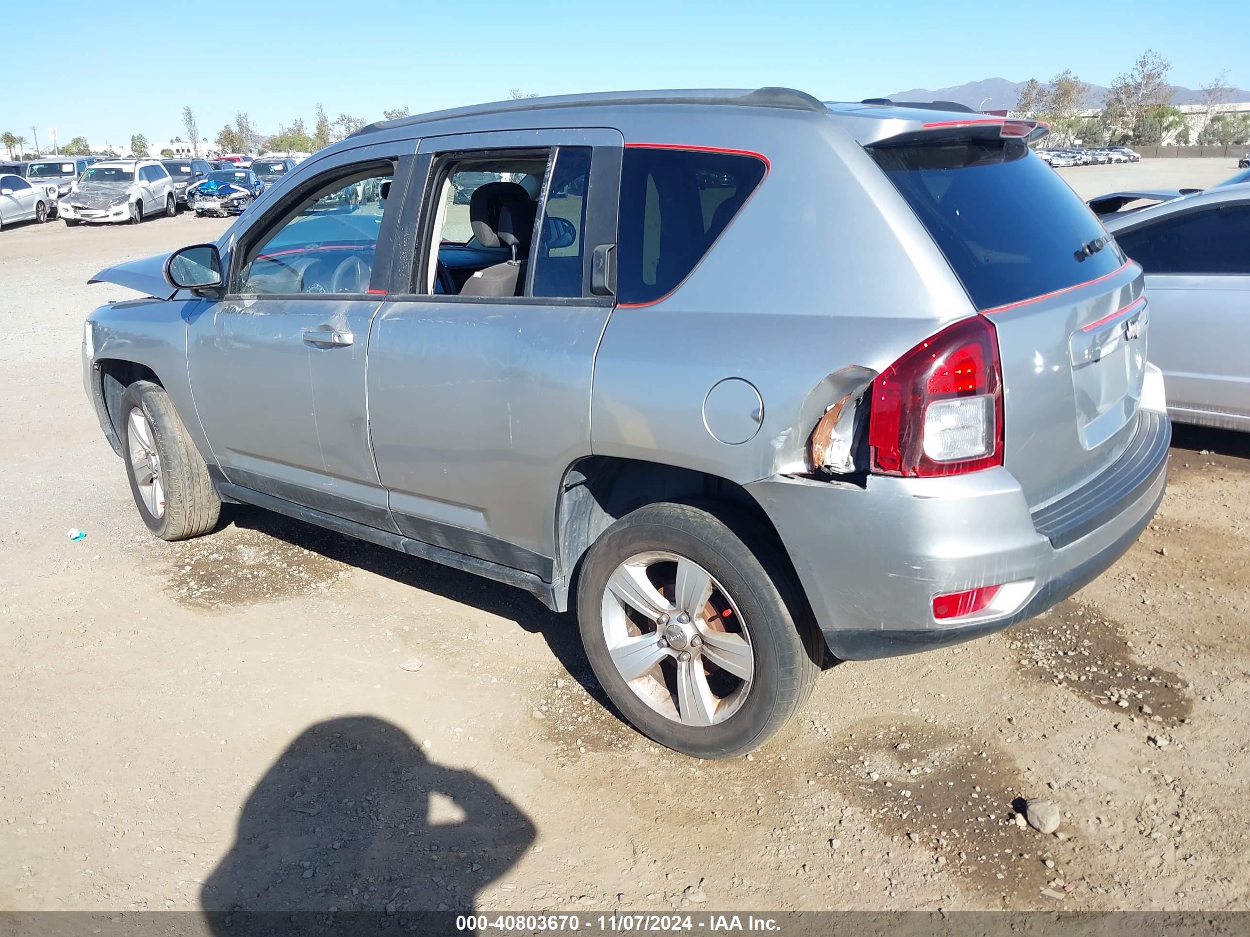 JEEP COMPASS image 3