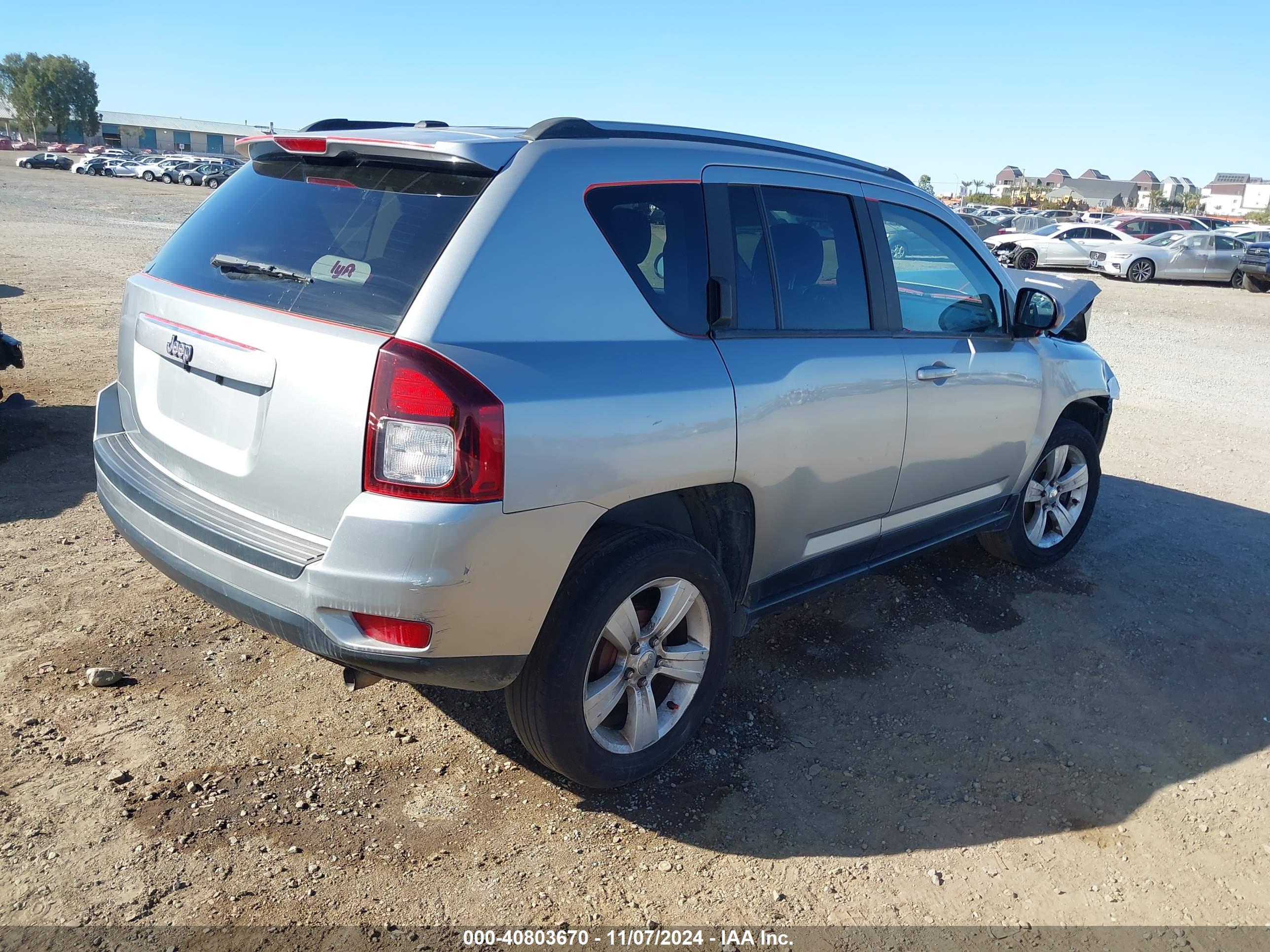JEEP COMPASS image 4