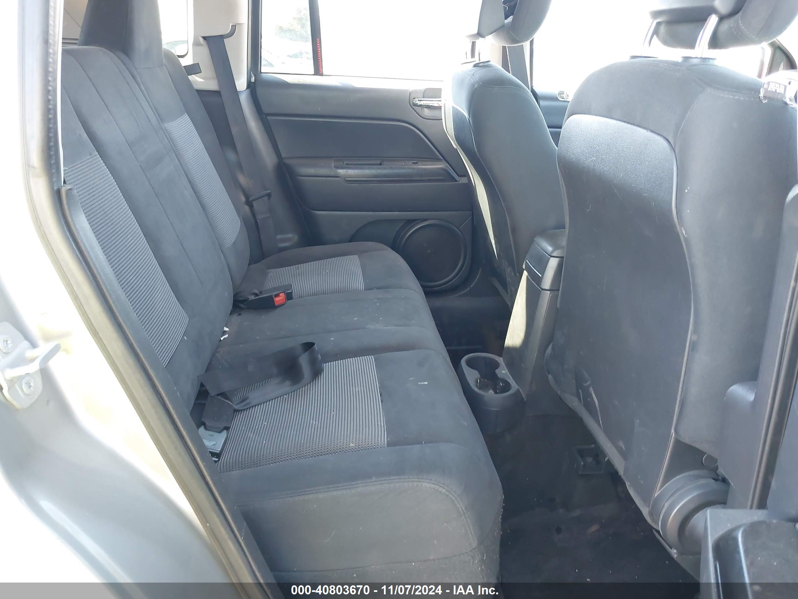 JEEP COMPASS image 8