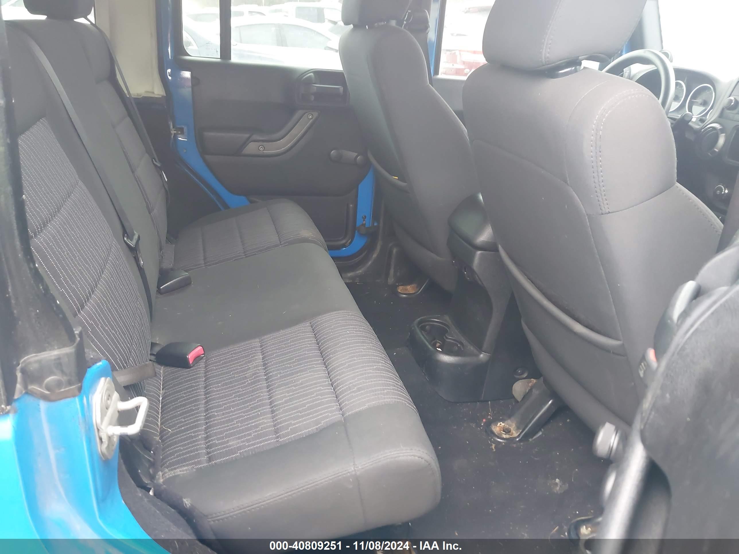 JEEP WRANGLER image 8