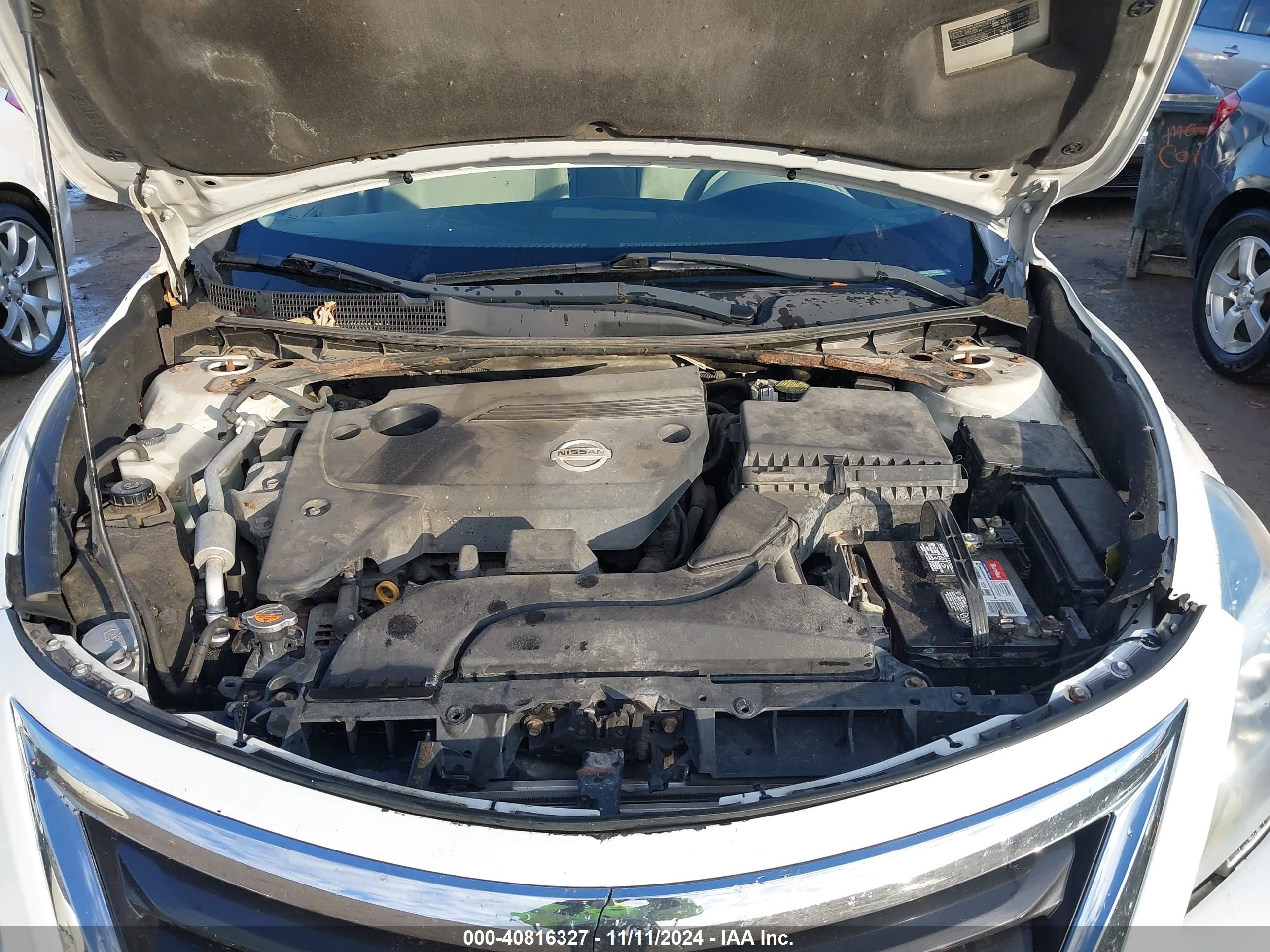 NISSAN ALTIMA image 10