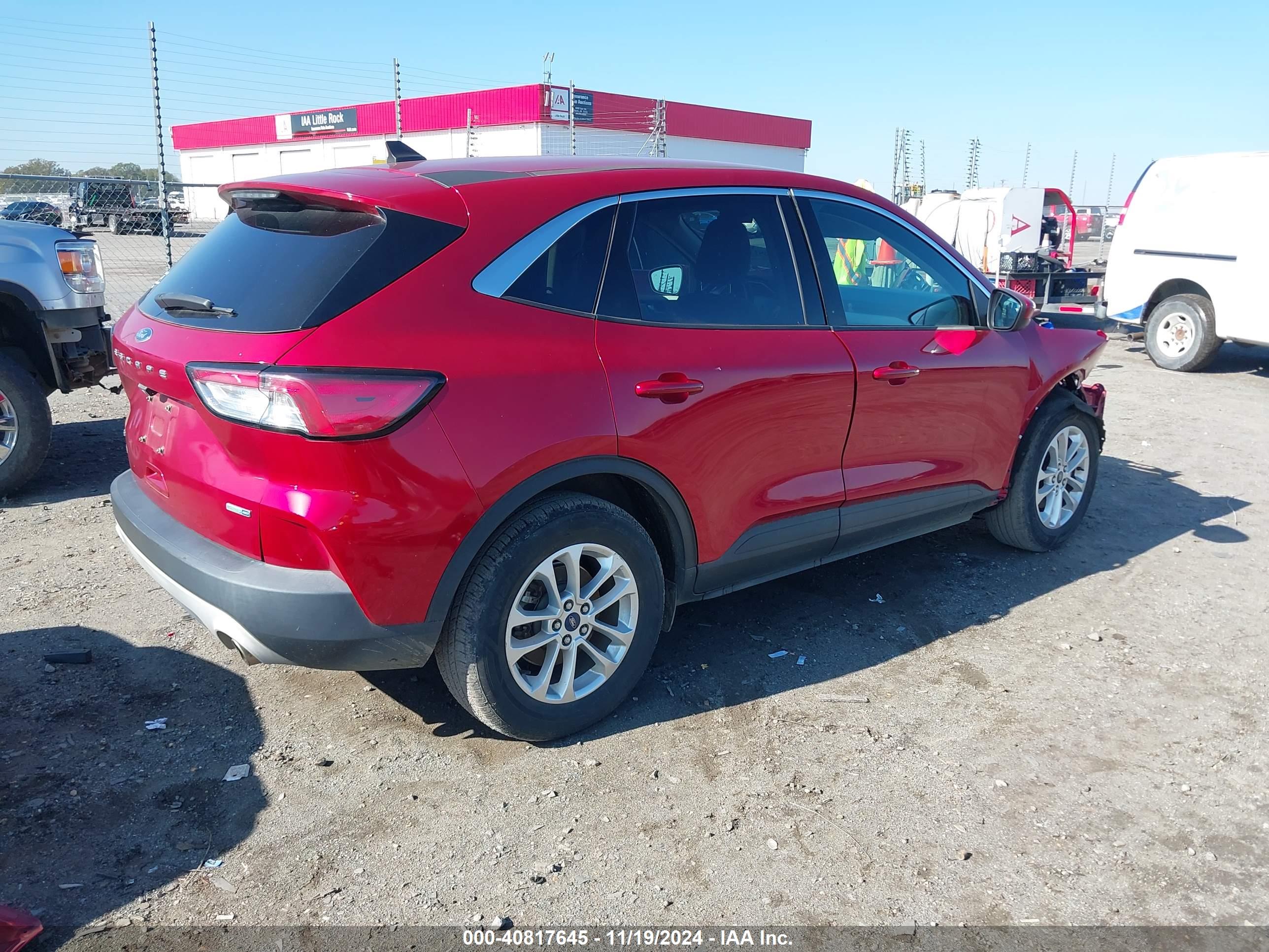 FORD ESCAPE image 4
