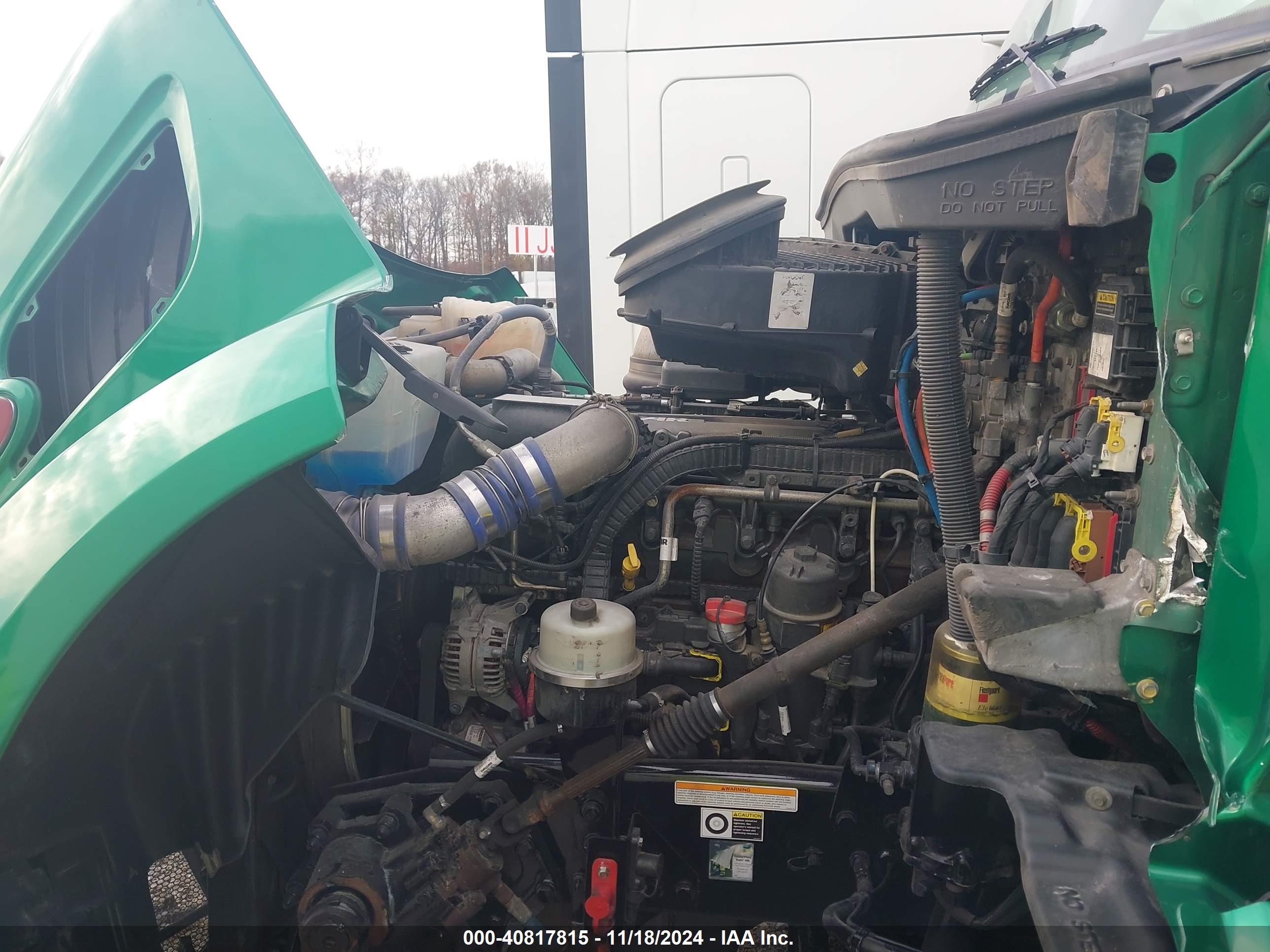 PETERBILT 579 image 10