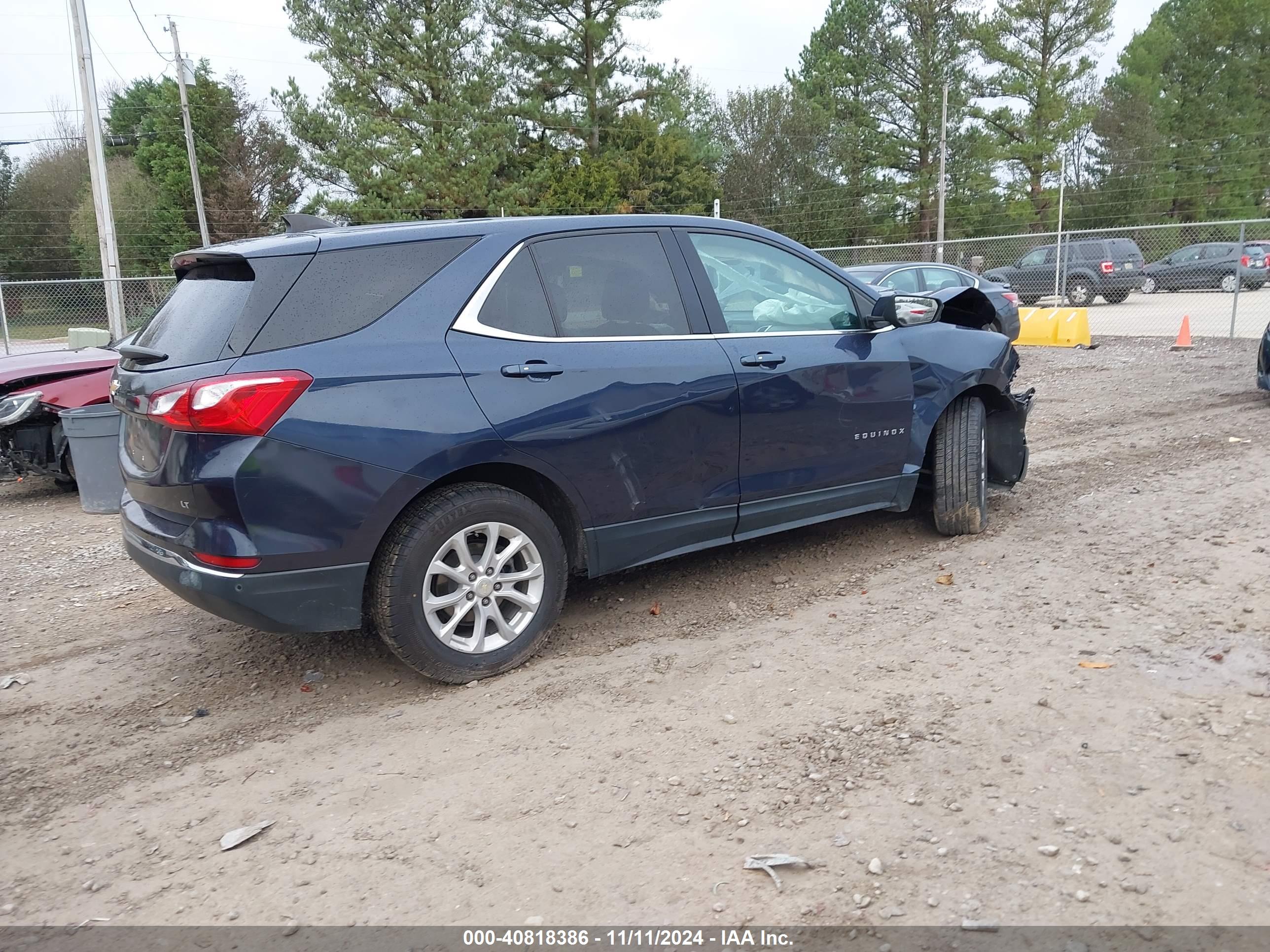 CHEVROLET EQUINOX image 4