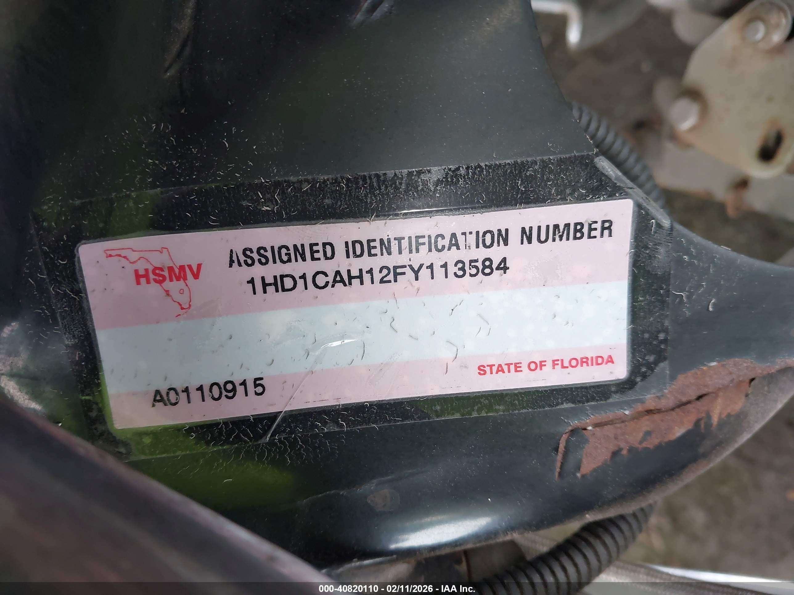 HARLEY-DAVIDSON XLH image 10