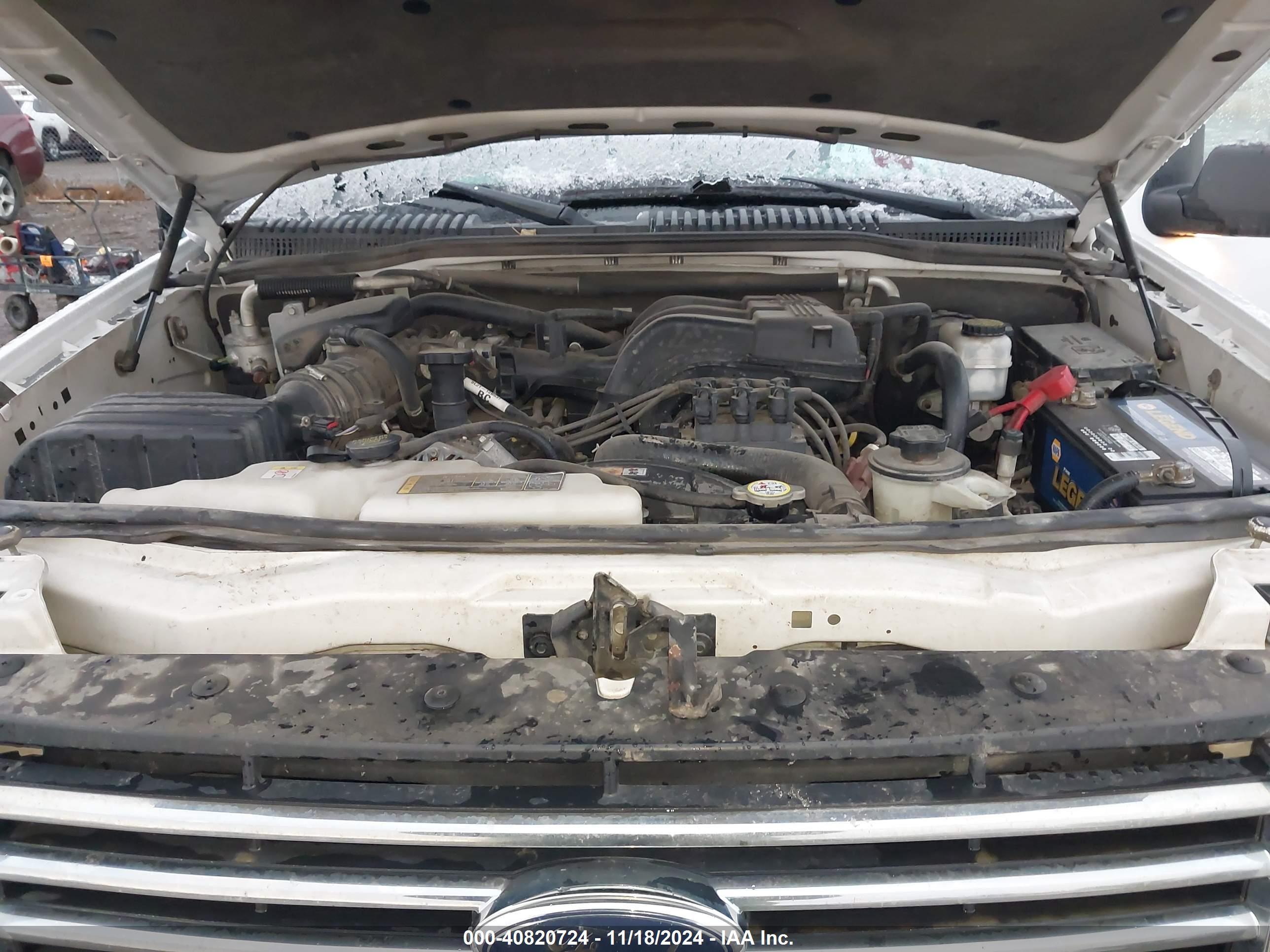 FORD EXPLORER image 10