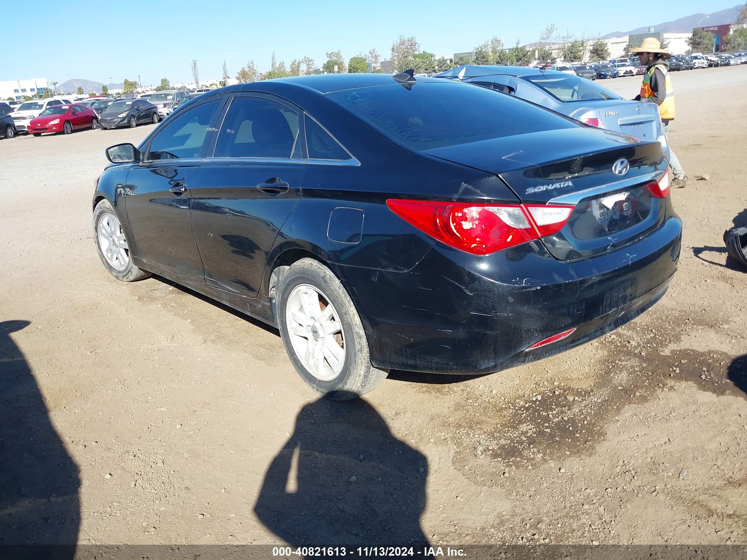 HYUNDAI SONATA image 3