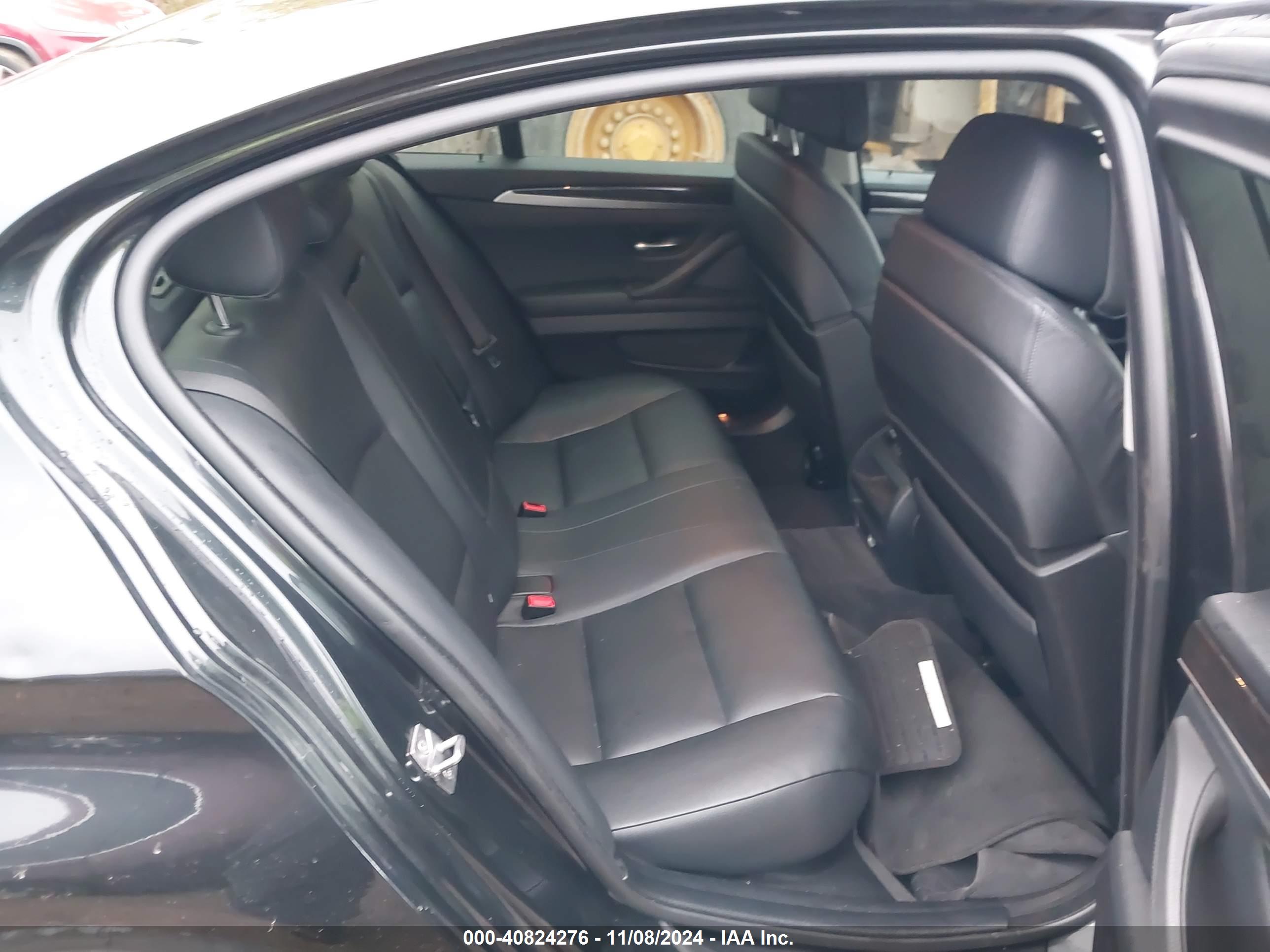 BMW 535I image 8