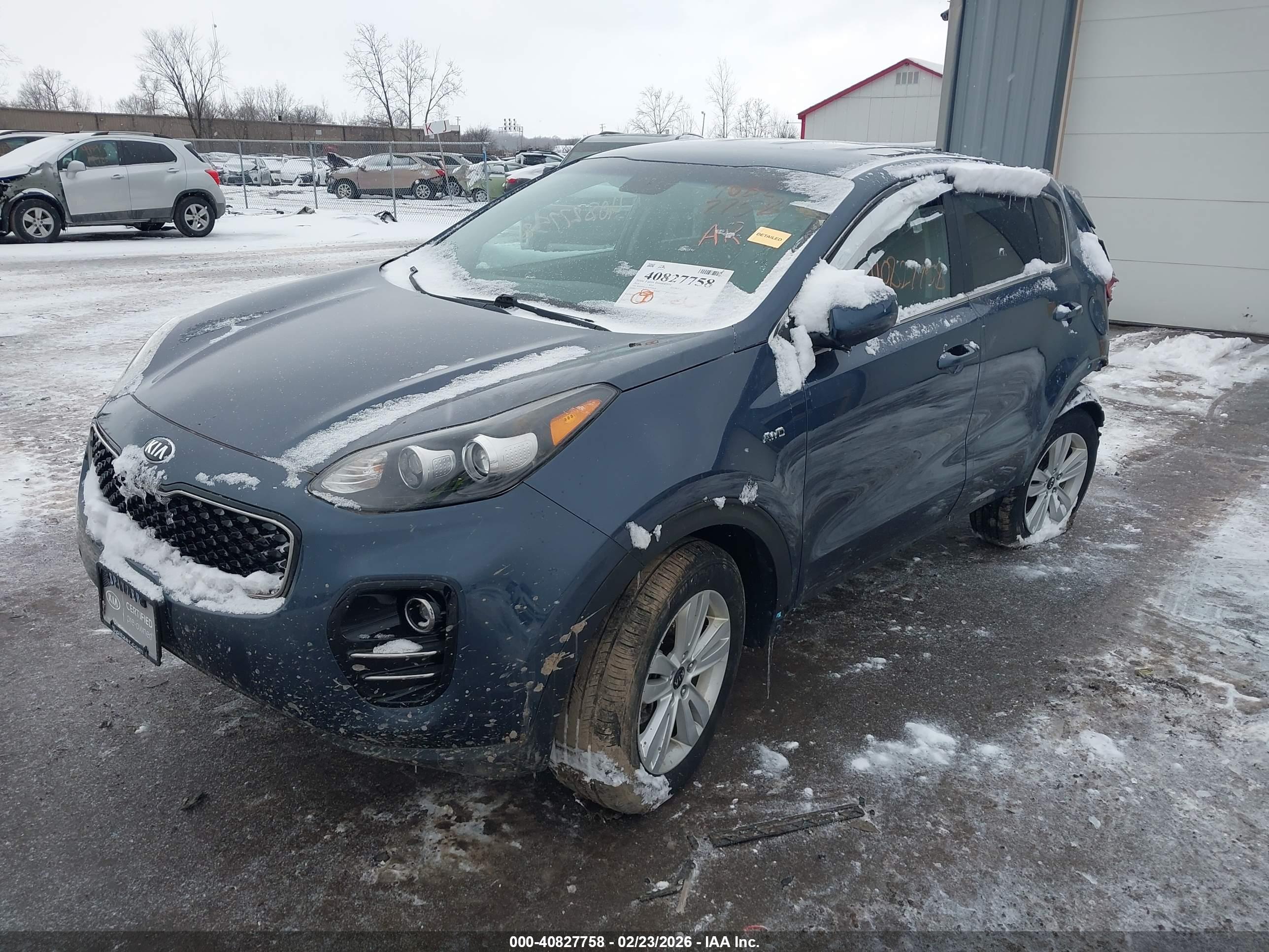 KIA SPORTAGE image 2
