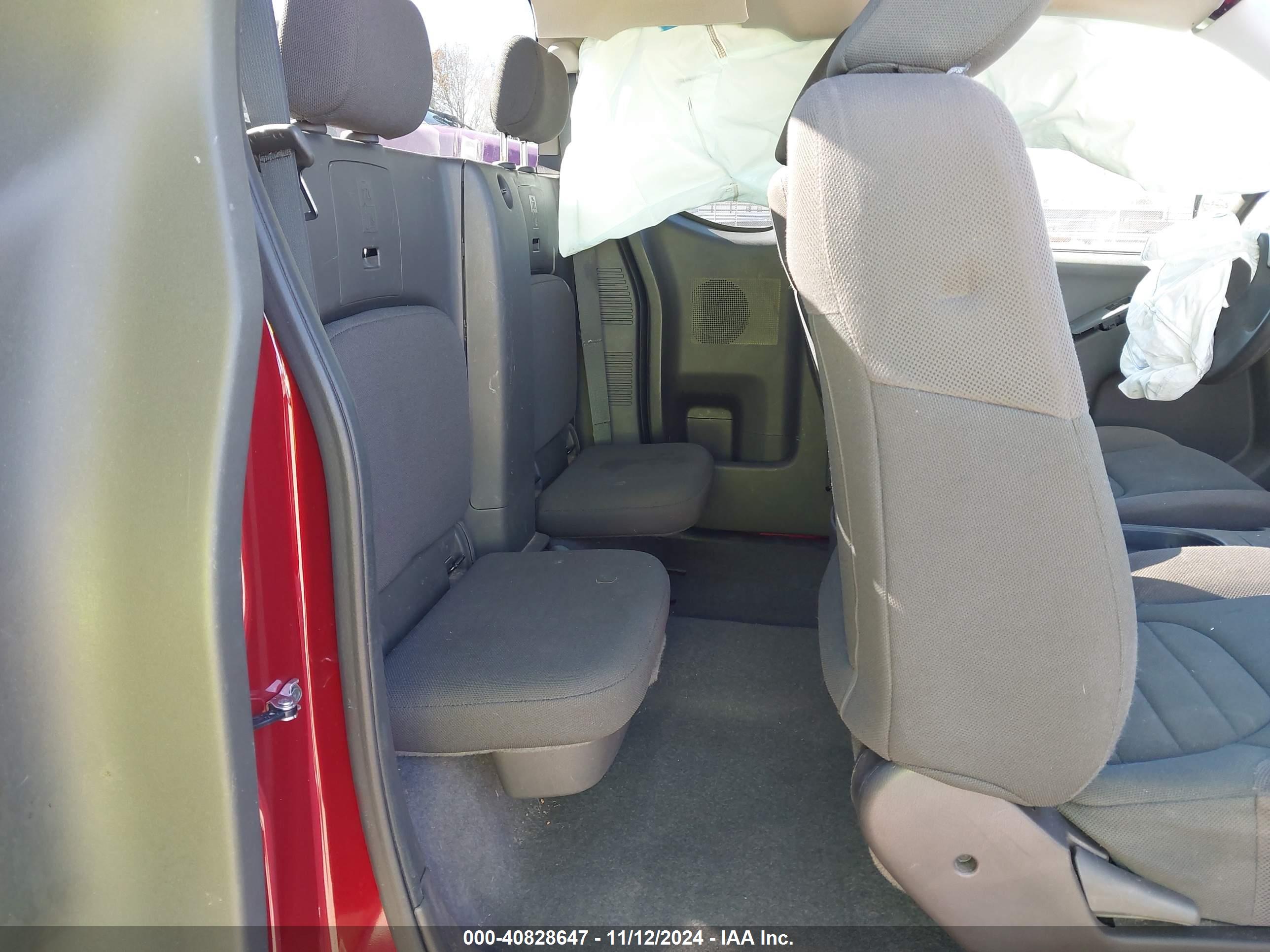 NISSAN FRONTIER image 8