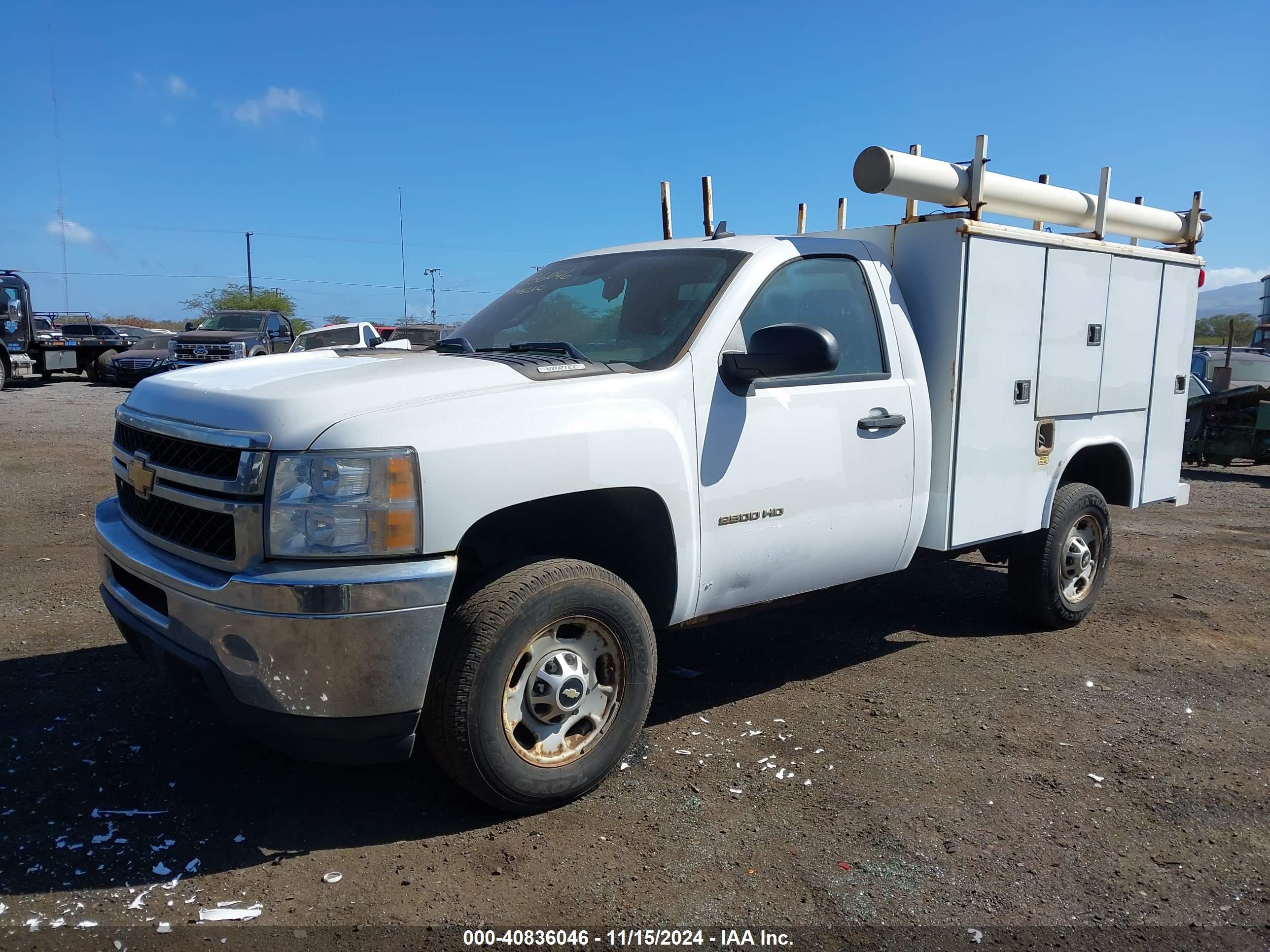 CHEVROLET SILVERADO image 2