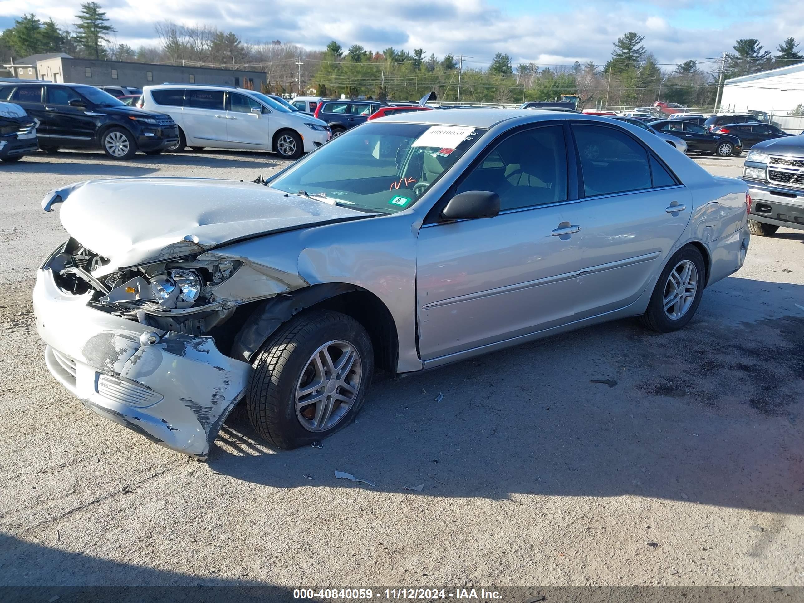 TOYOTA CAMRY image 2