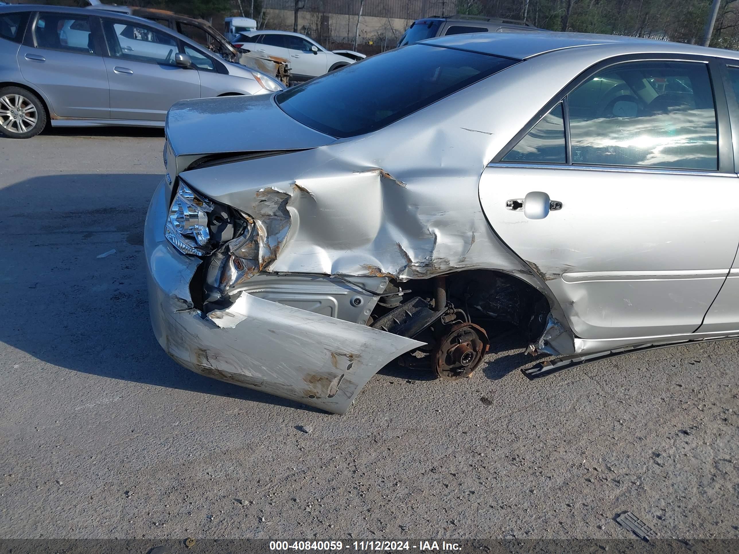 TOYOTA CAMRY image 6