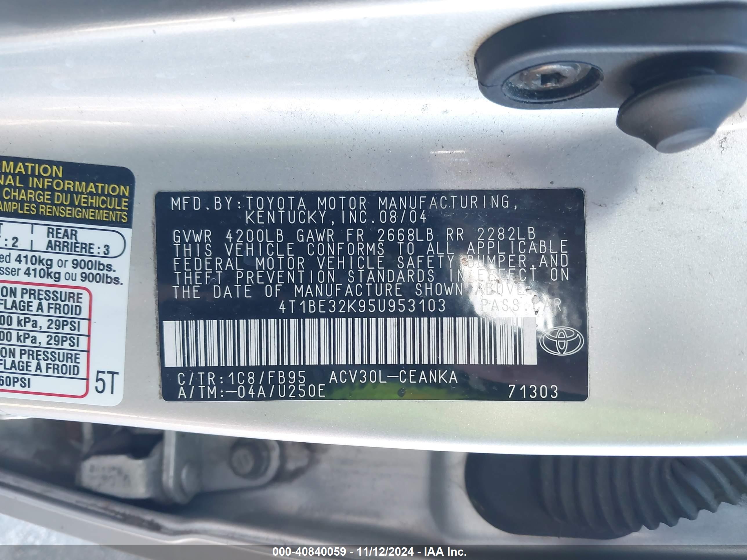 TOYOTA CAMRY image 9