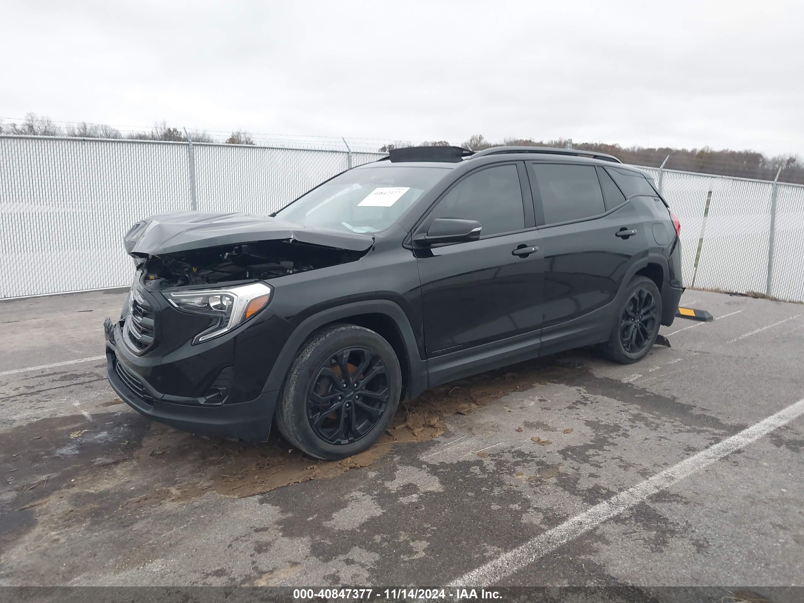 GMC TERRAIN image 2