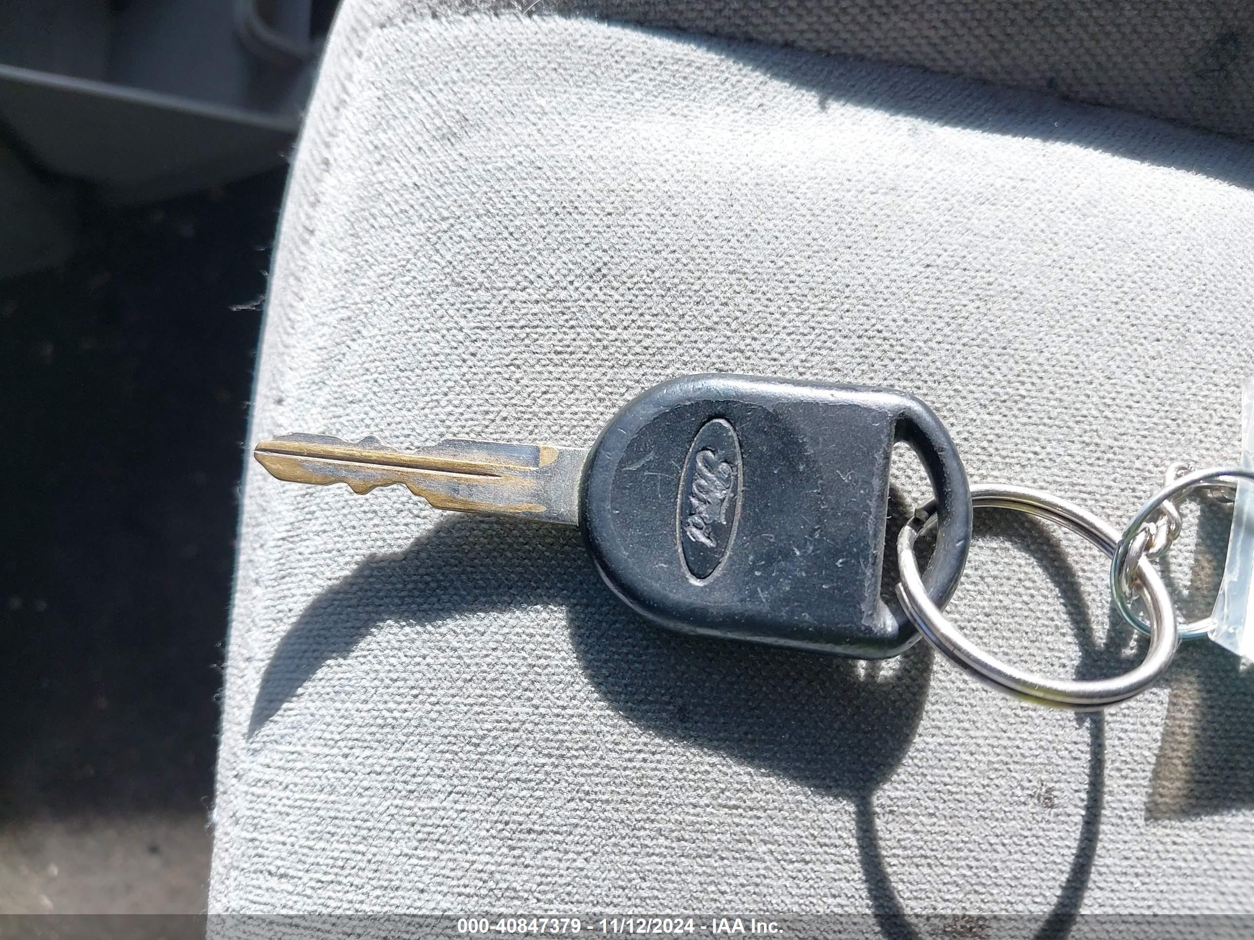 FORD FREESTAR image 11