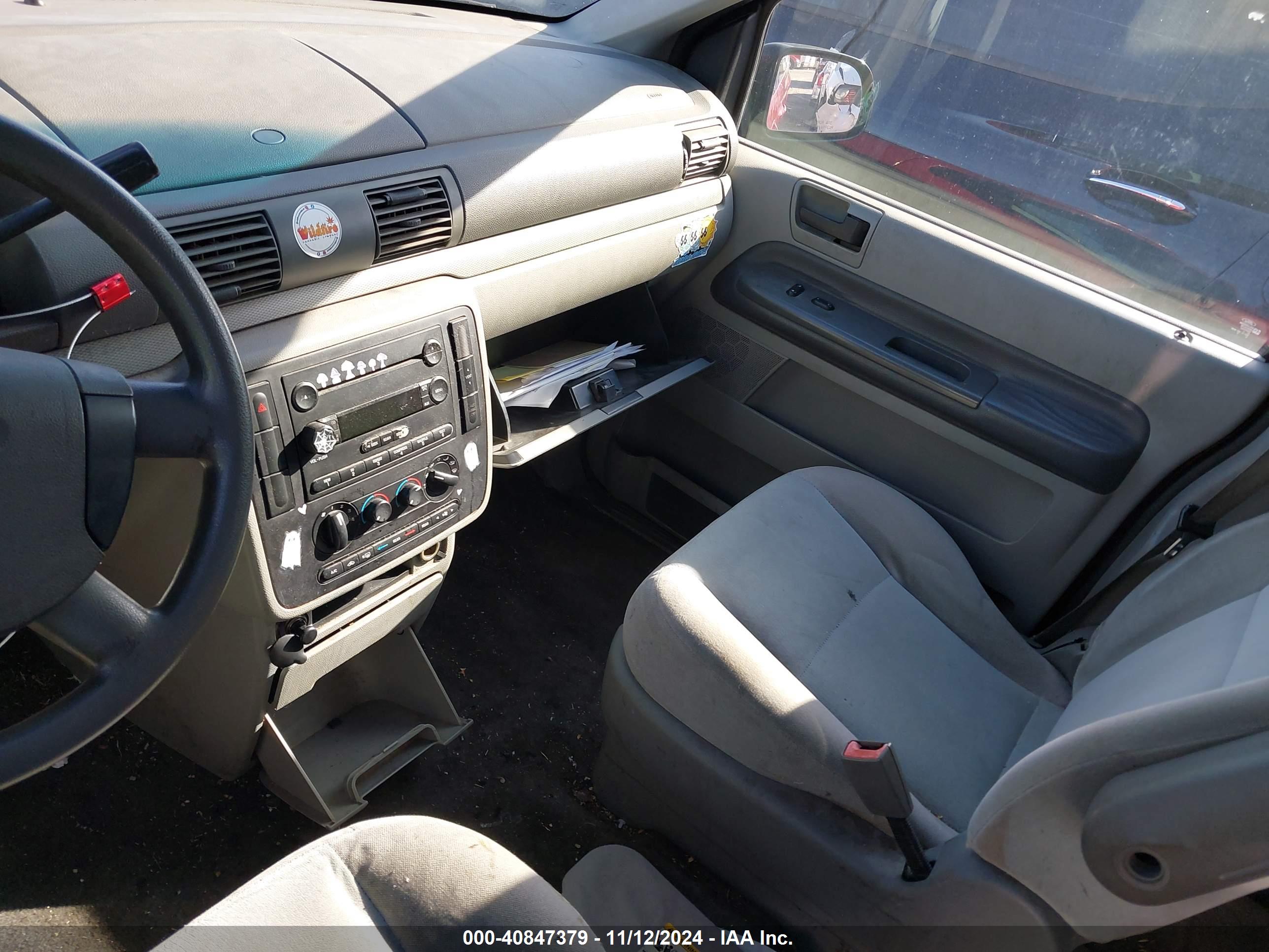 FORD FREESTAR image 5