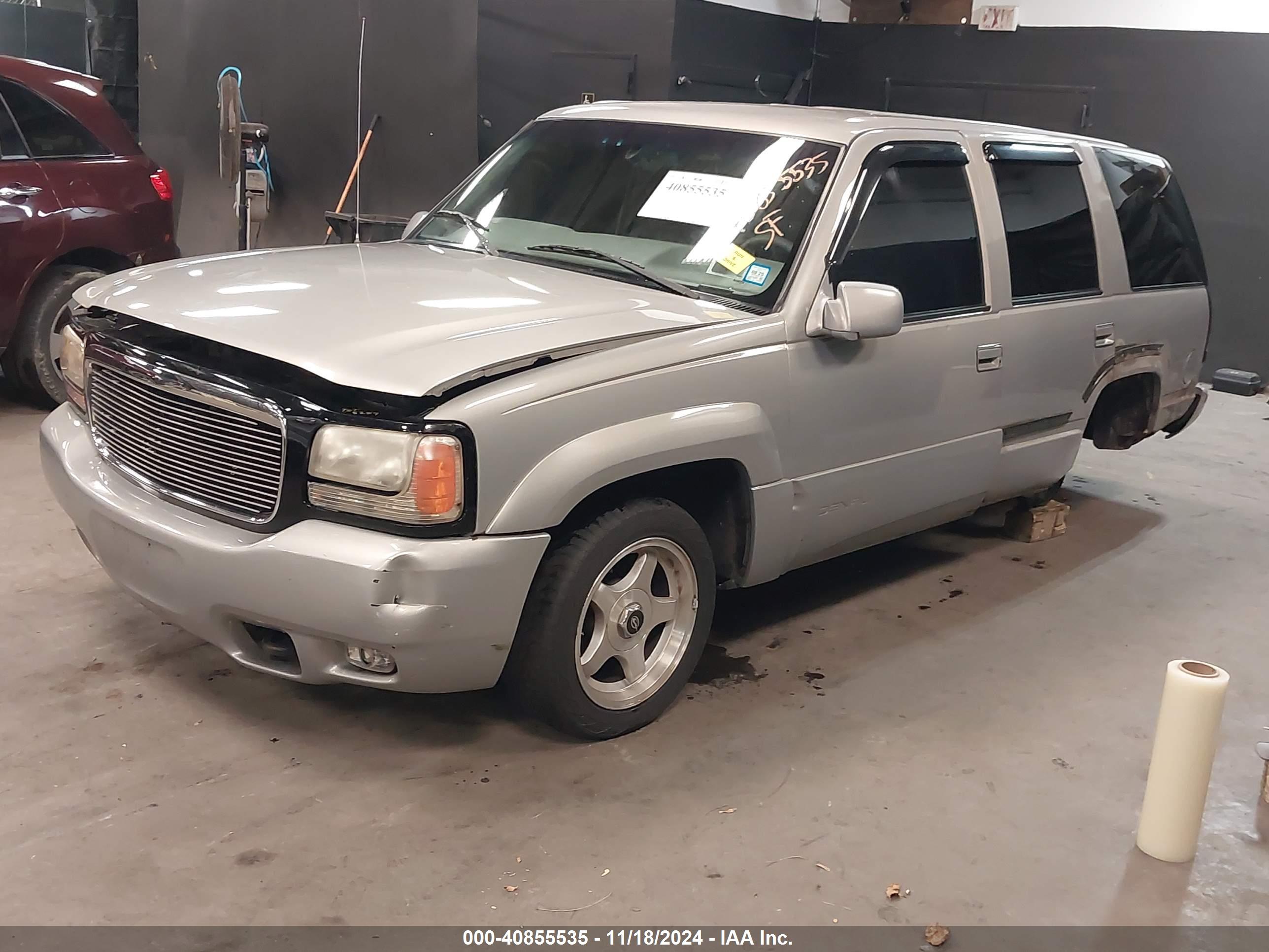 CHEVROLET TAHOE image 2