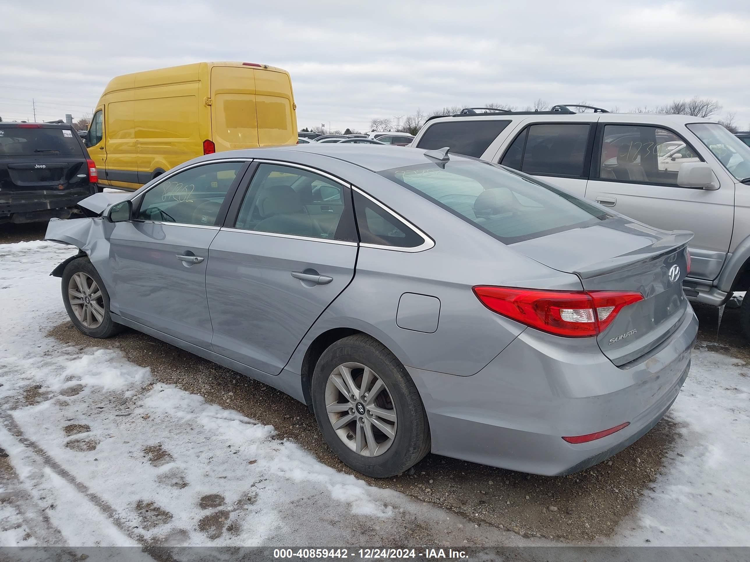 HYUNDAI SONATA image 3