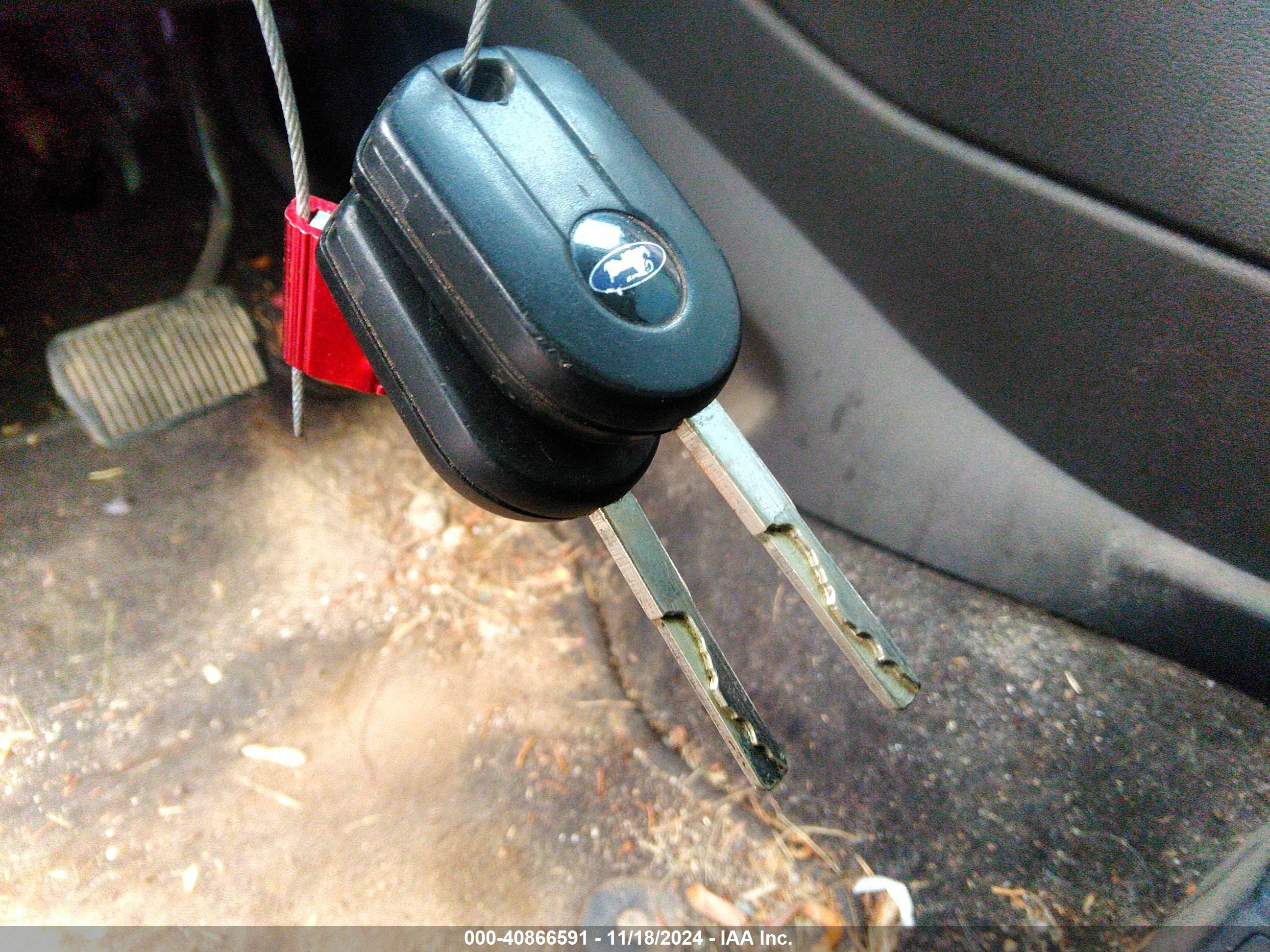 FORD ESCAPE image 11