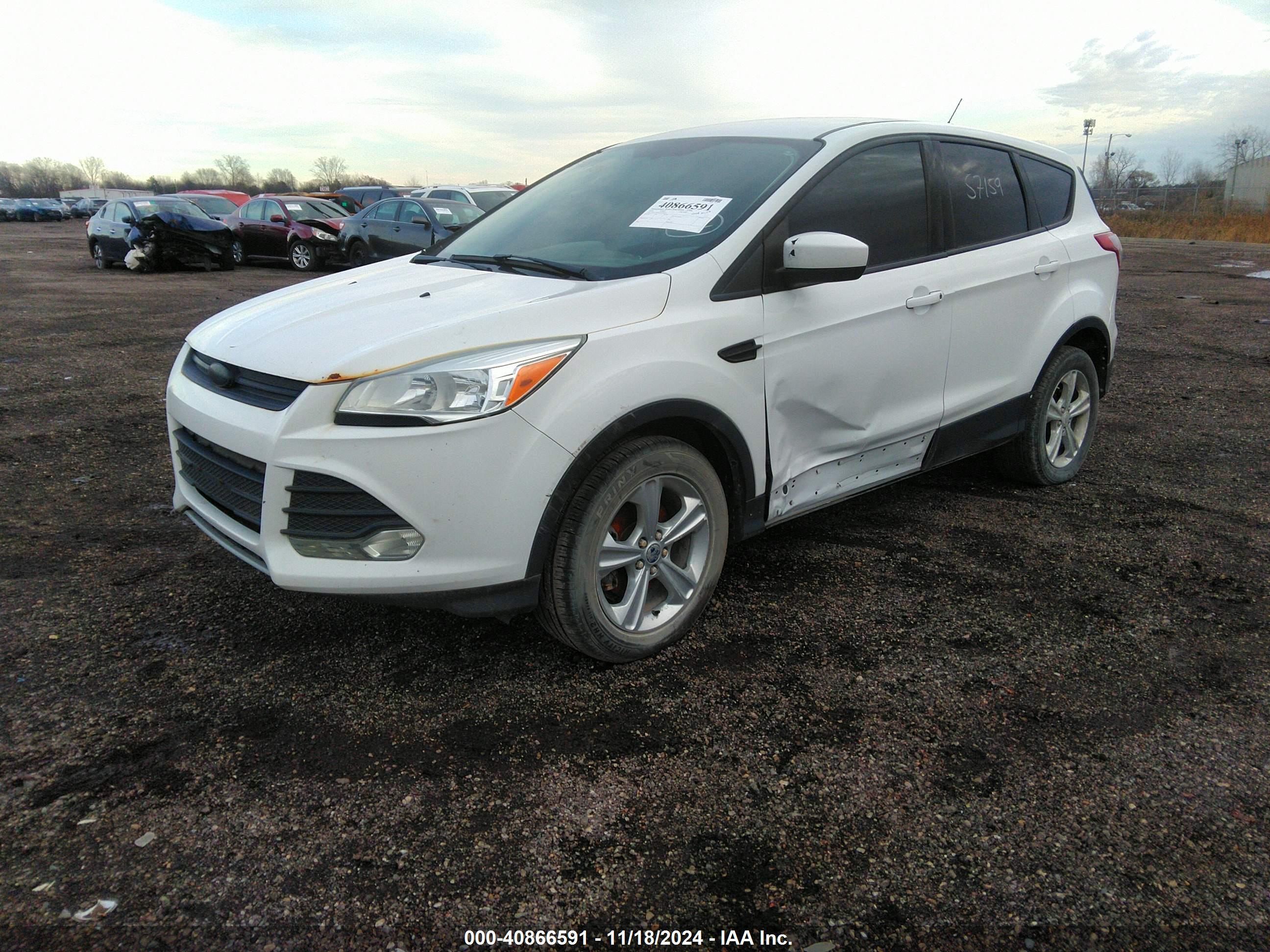FORD ESCAPE image 2