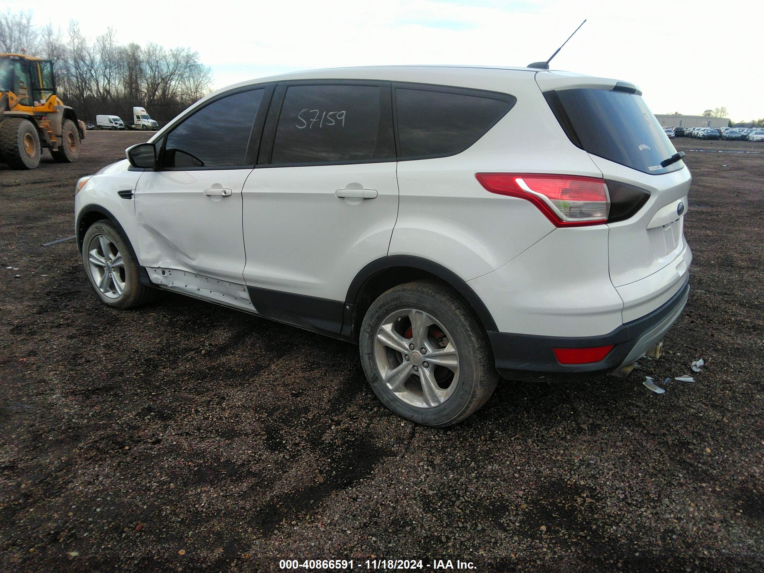 FORD ESCAPE image 3