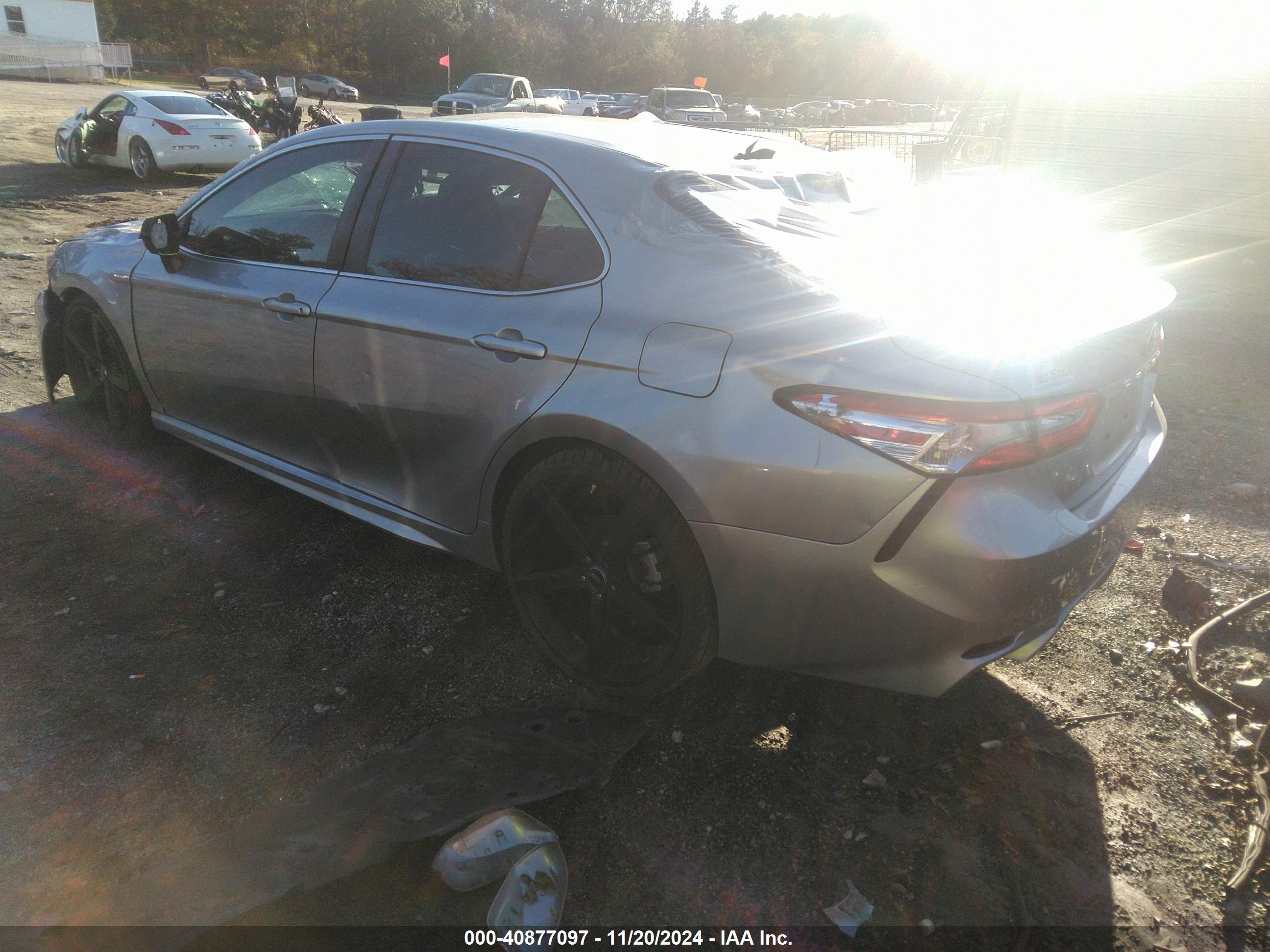 TOYOTA CAMRY image 3